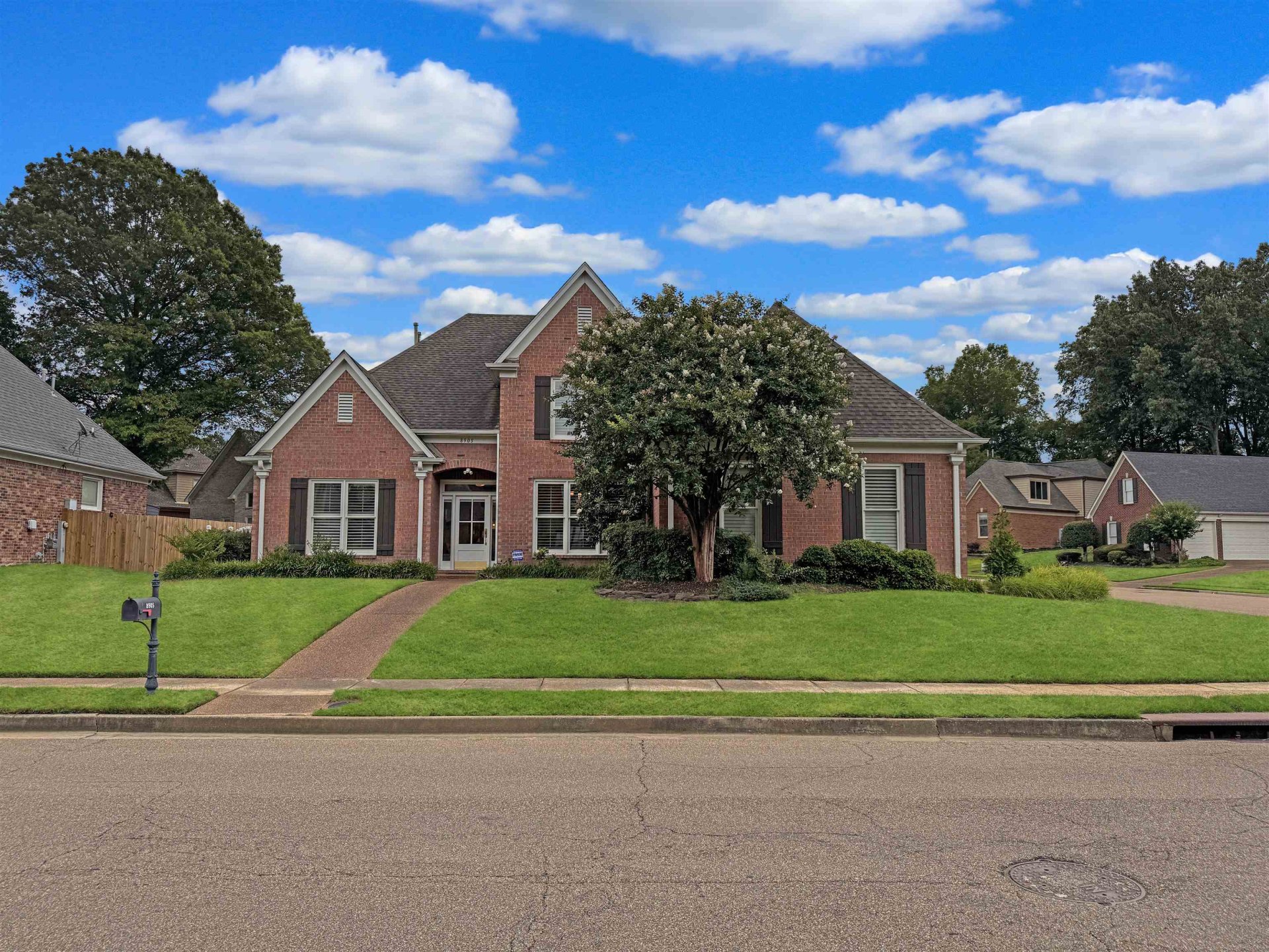 8905 RIVER PINE, Cordova, TN, 38016