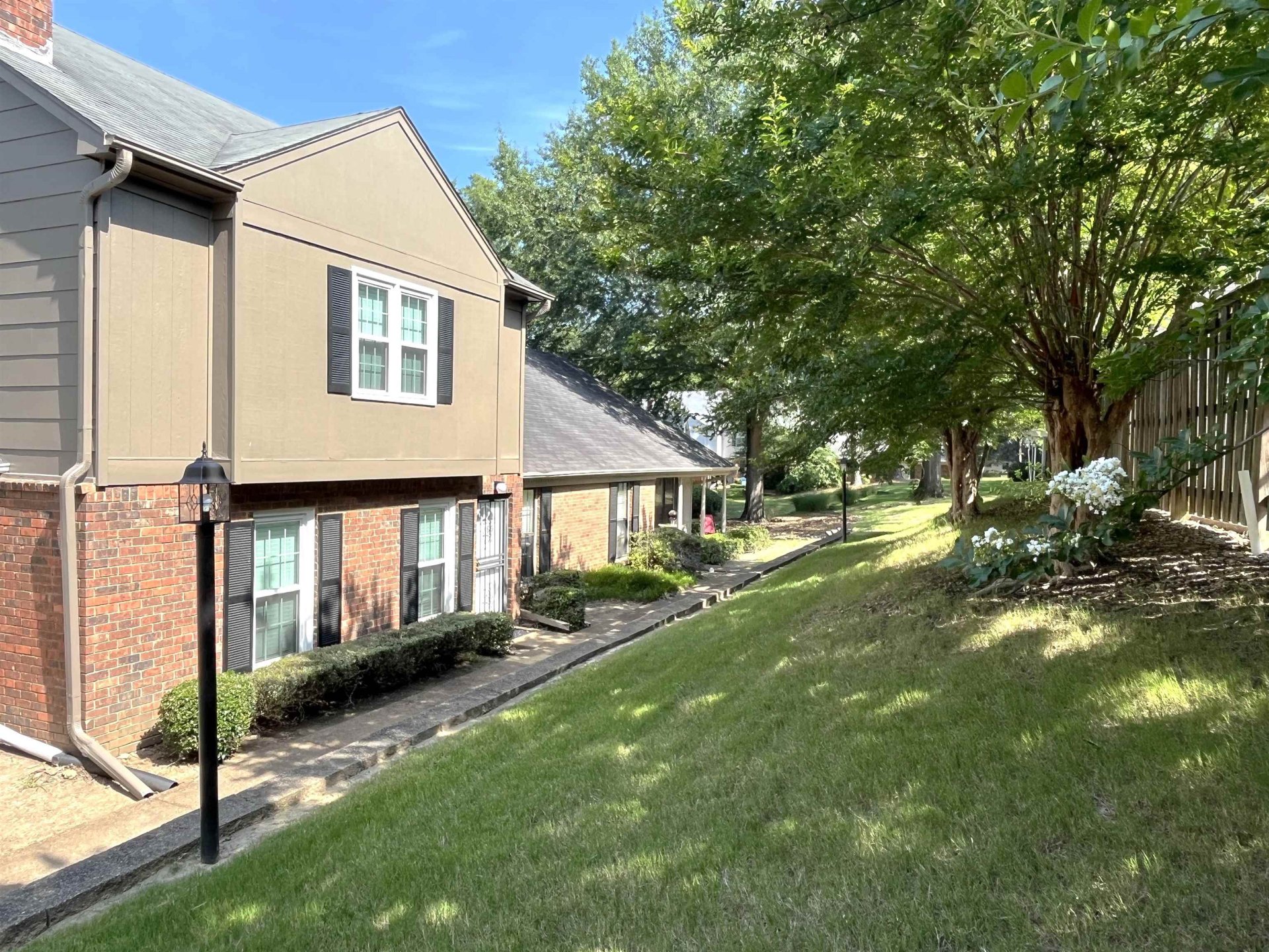 6960 COUNTRY, Germantown, TN, 38138