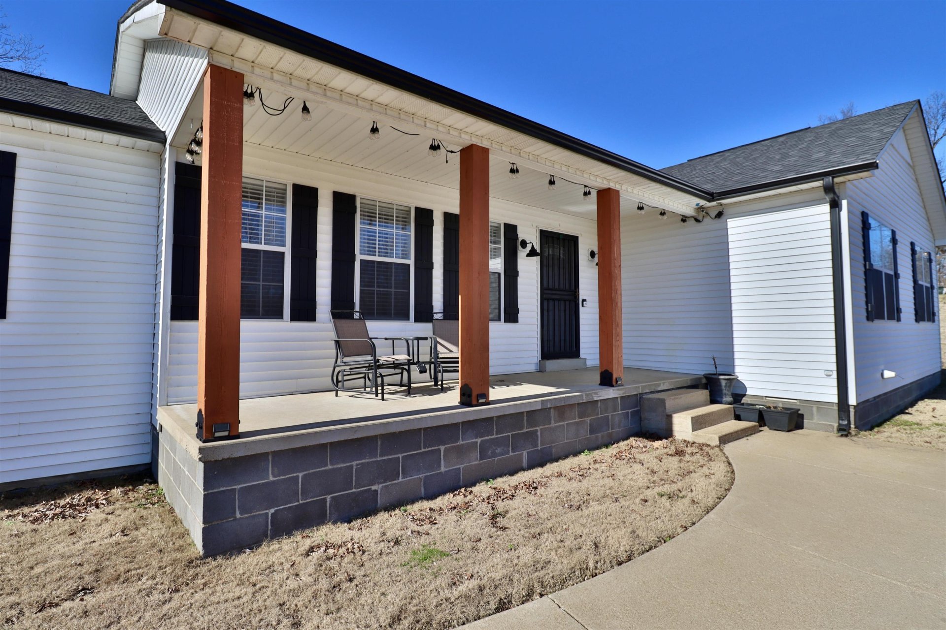 302 FORD STORE, Ripley, TN, 38063