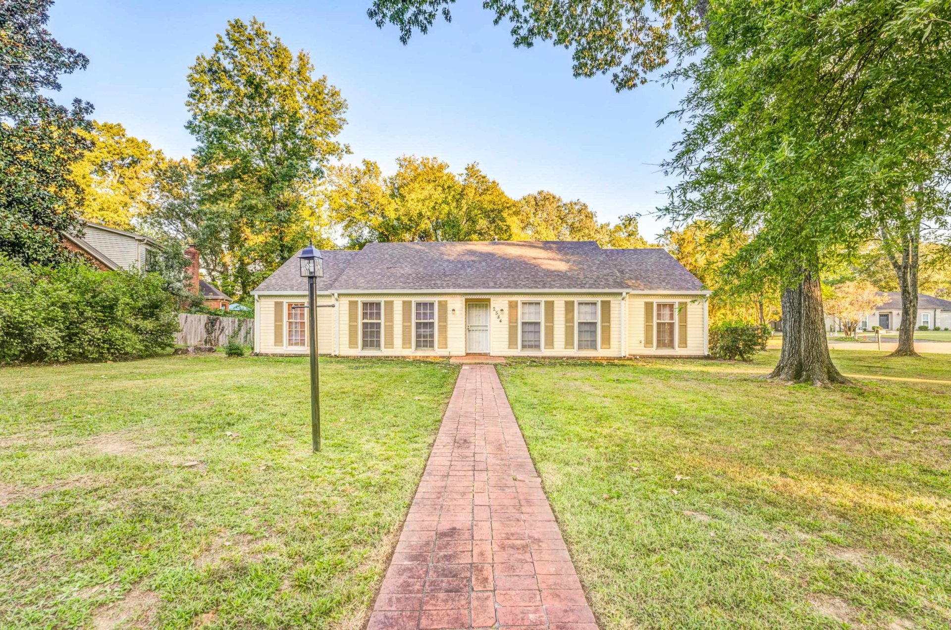 2584 CEDAR RIDGE, Germantown, TN, 38138