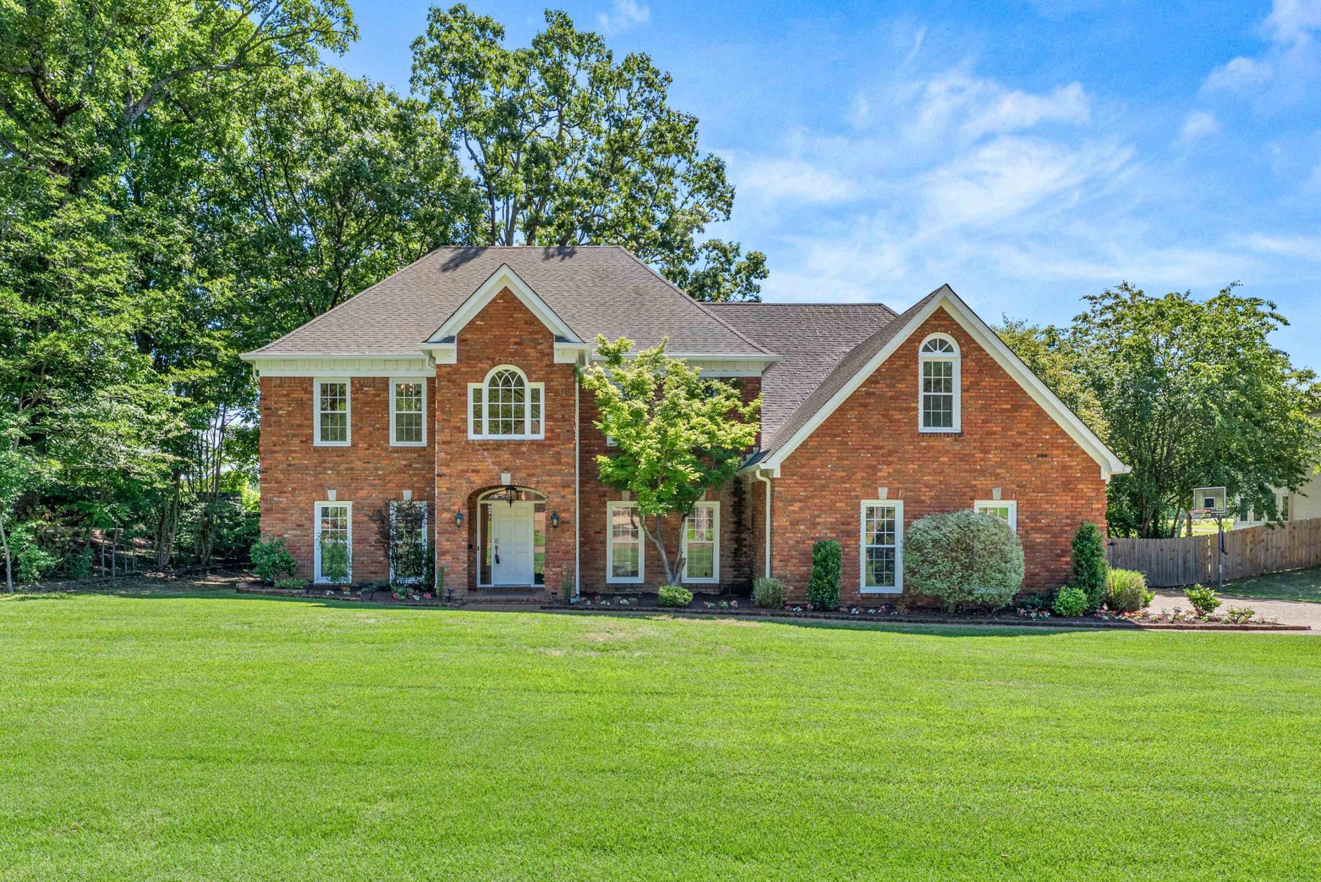2574 HOCKSETT, Germantown, TN, 38139