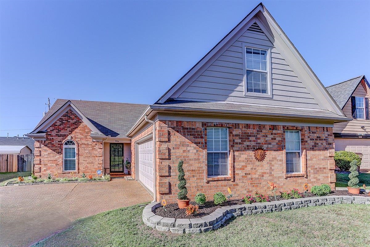 9904 AVERBURY, Cordova, TN, 38016