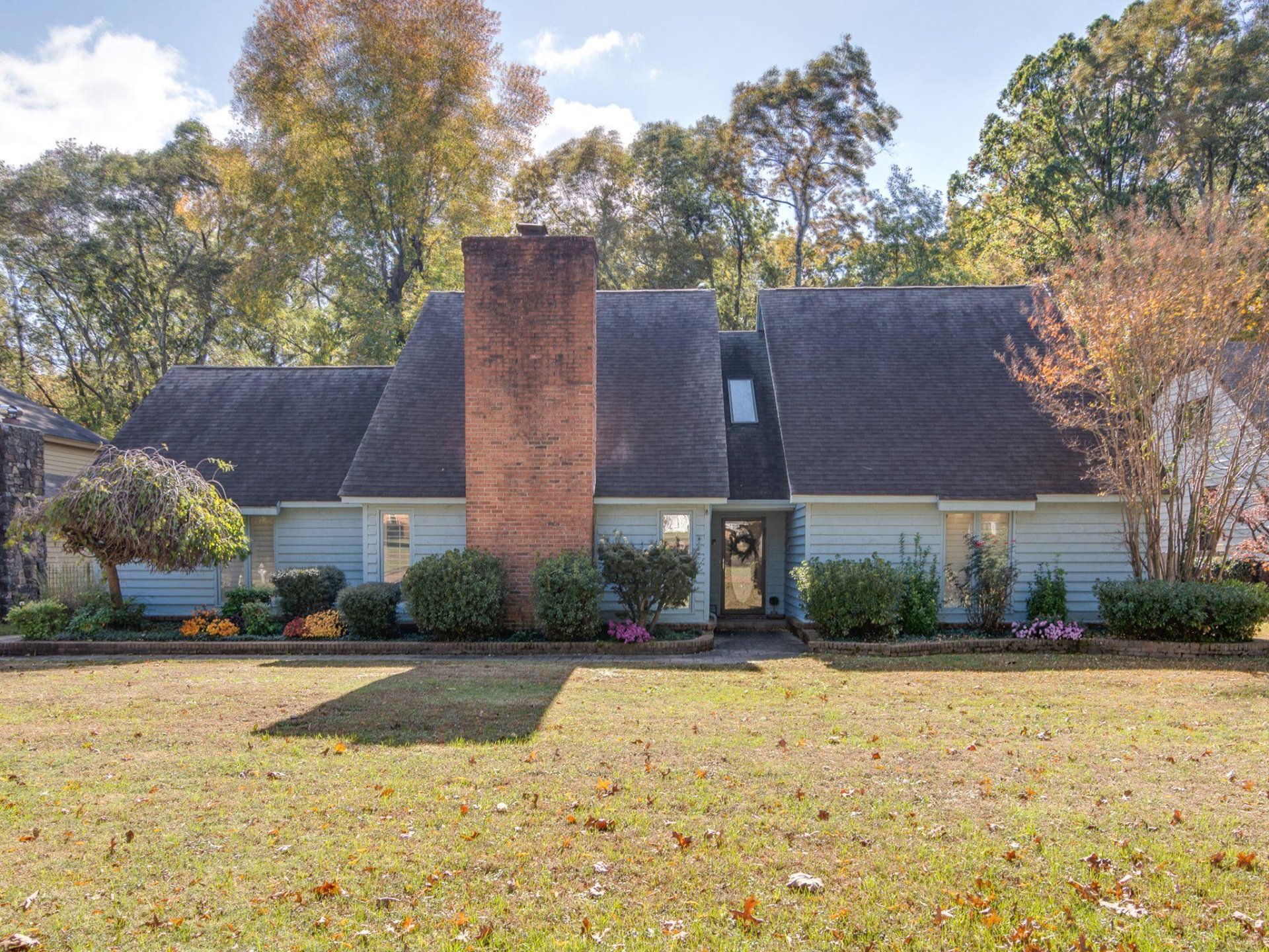 7701 OLD VILLAGE, Germantown, TN, 38138
