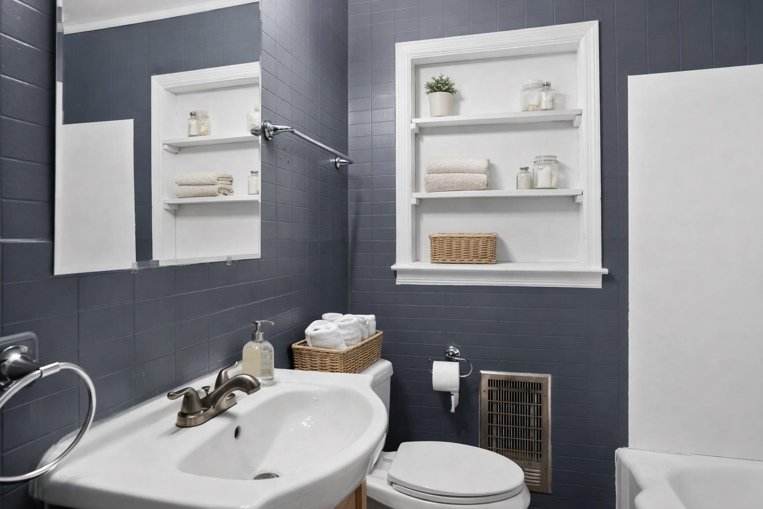 706 CHARLESTON, Somerville, TN, 38068