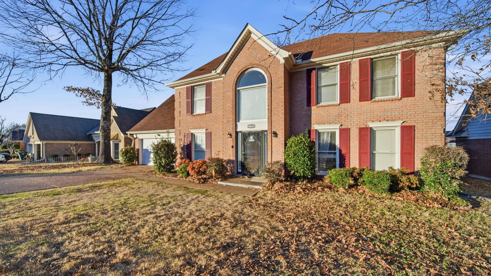 8882 CHIMNEYROCK, Cordova, TN, 38016