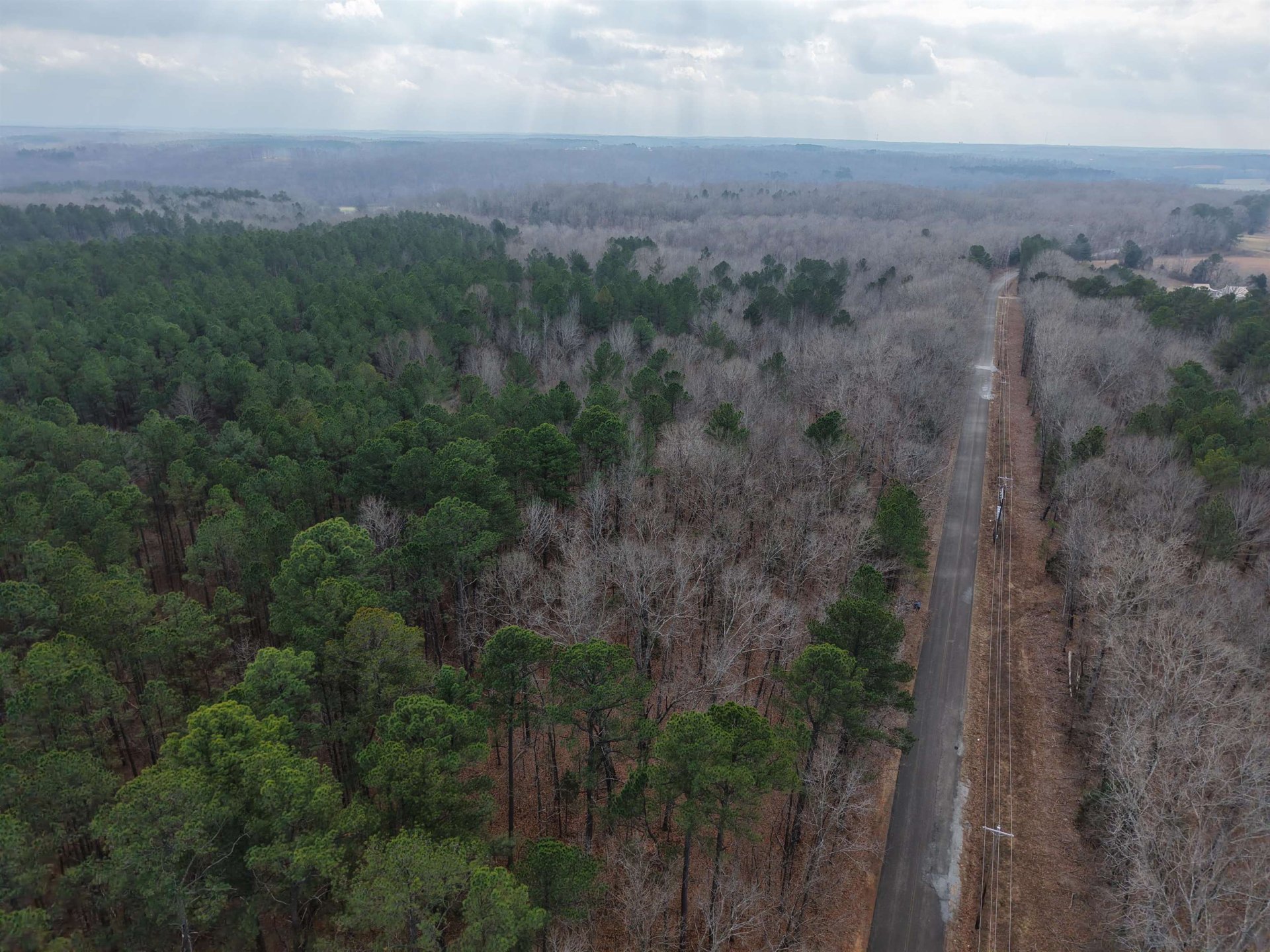 000 ROCKPORT MCILLWAIN, Holladay, TN, 38341