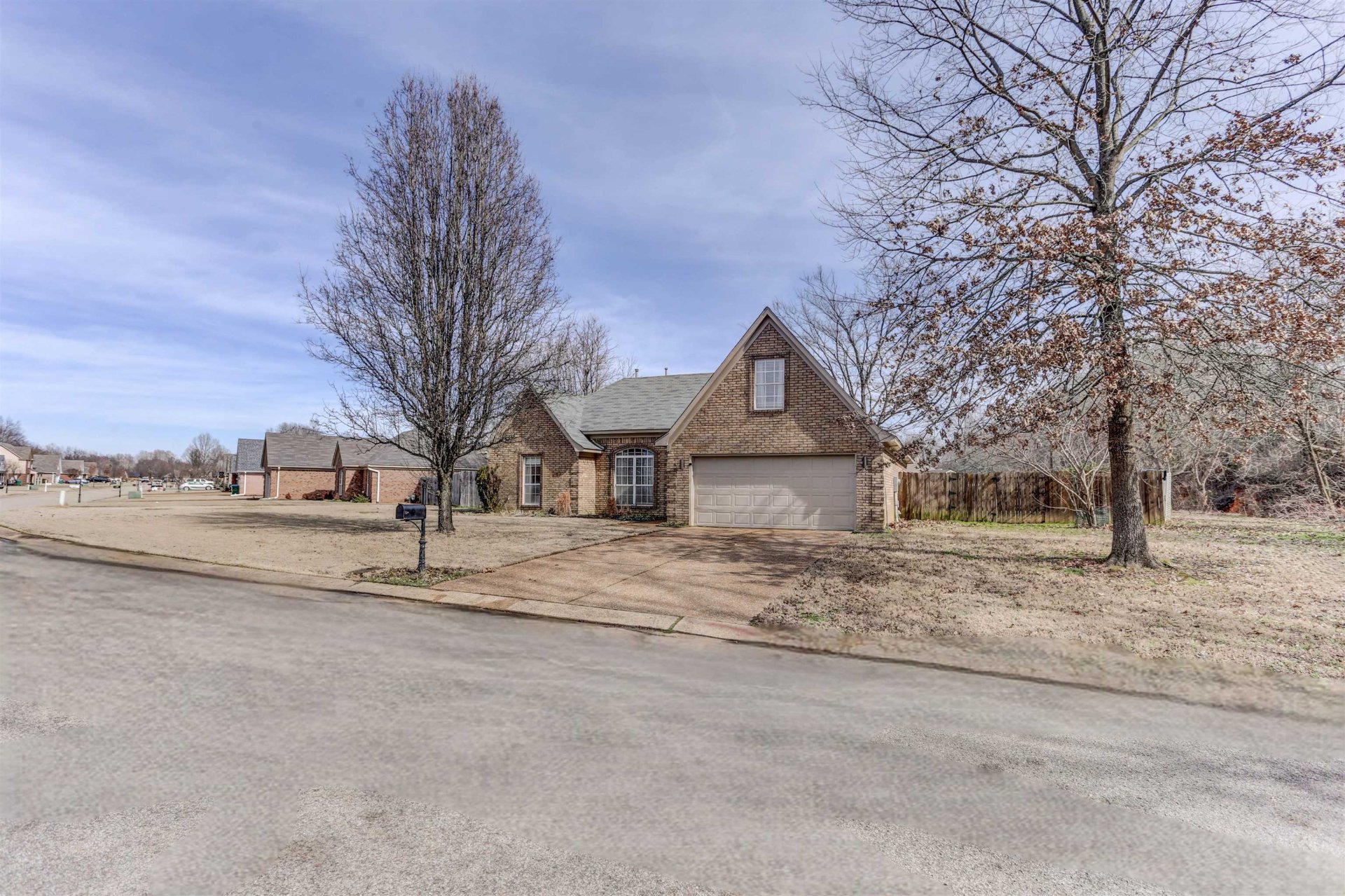 255 CAMERON, Oakland, TN, 38060