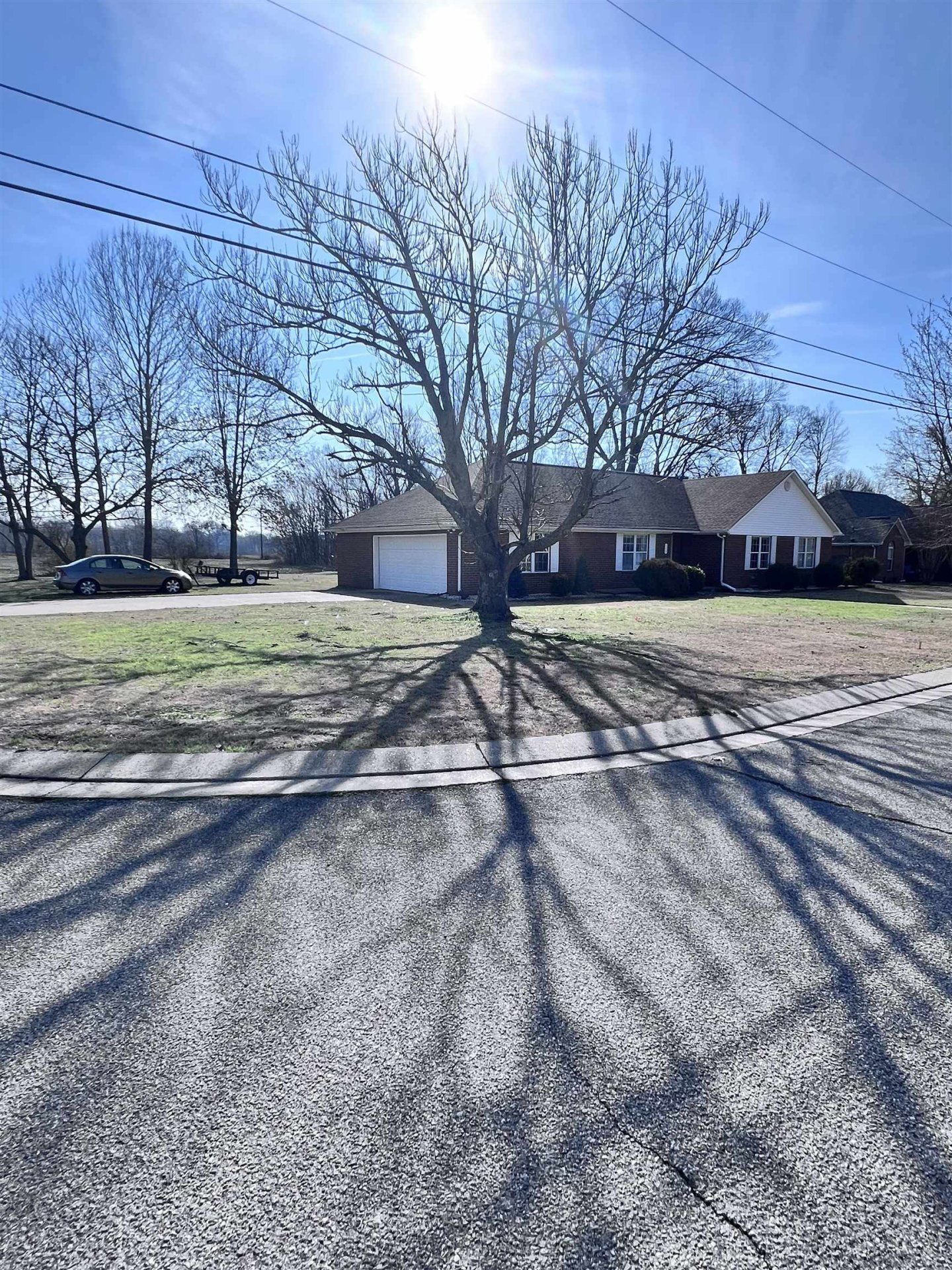 950 SANDRA, Dyersburg, TN, 38024