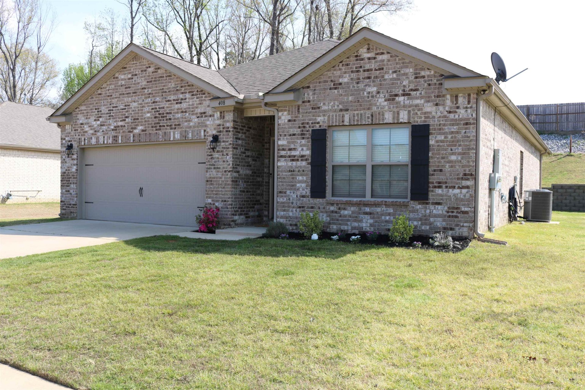 408 COLONIAL HEIGHTS, Munford, TN, 38058
