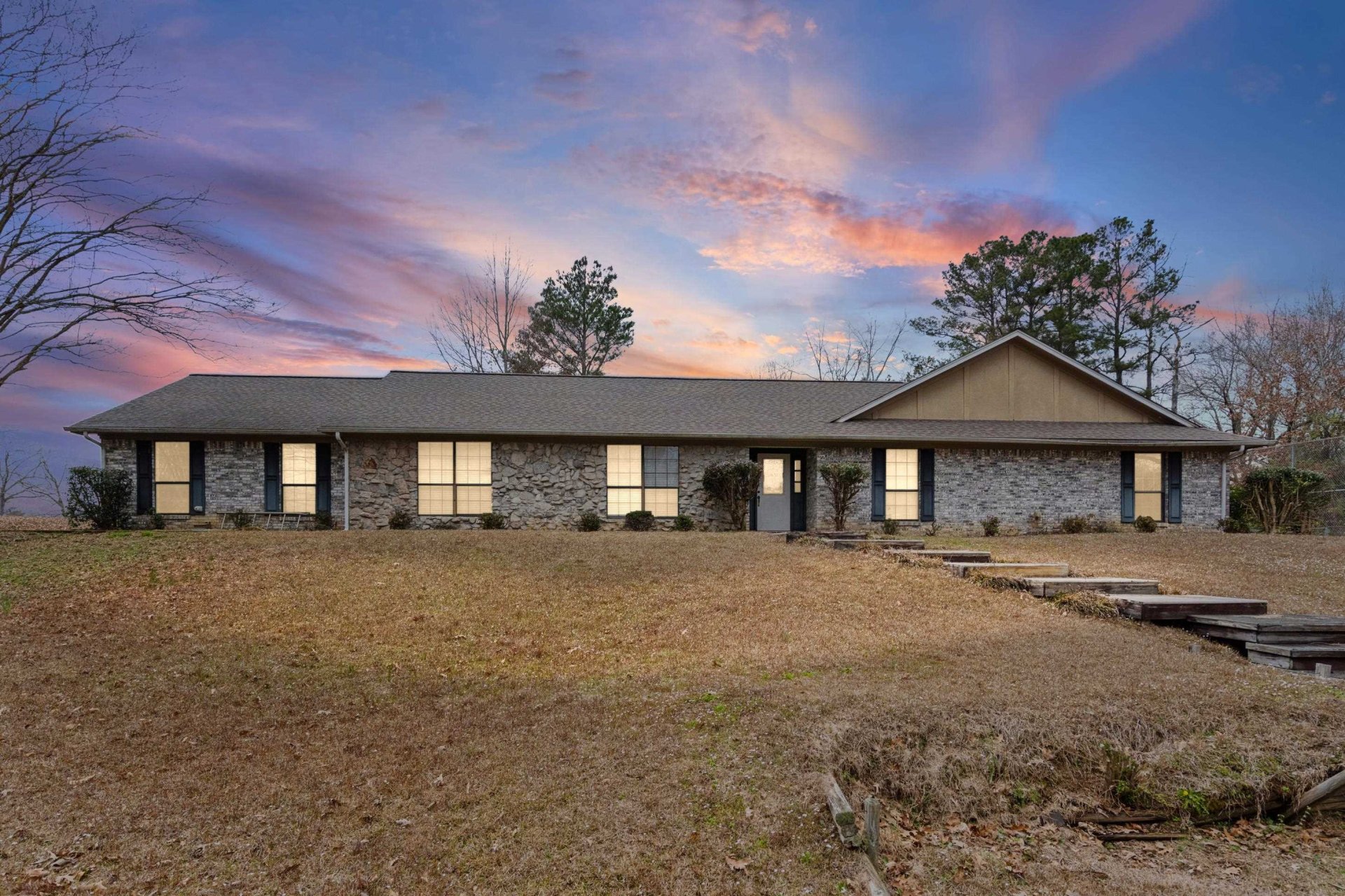 165 DEVILS BACKBONE, Saltillo, MS, 38866