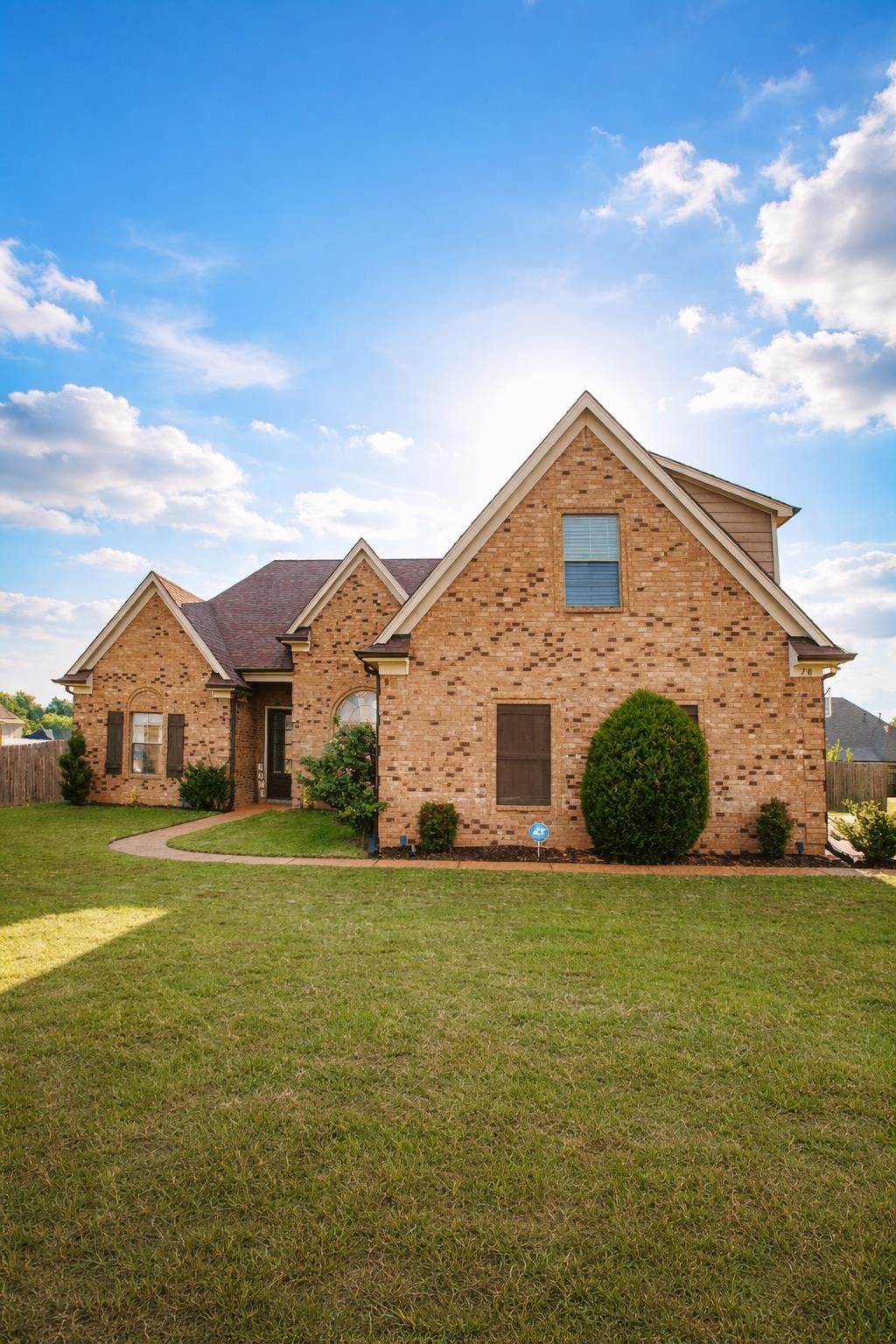 70 JAMES, Oakland, TN, 38060