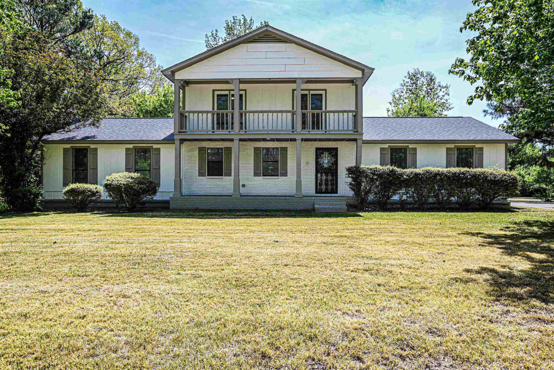 6126 WOODSTOCK HILLS DR