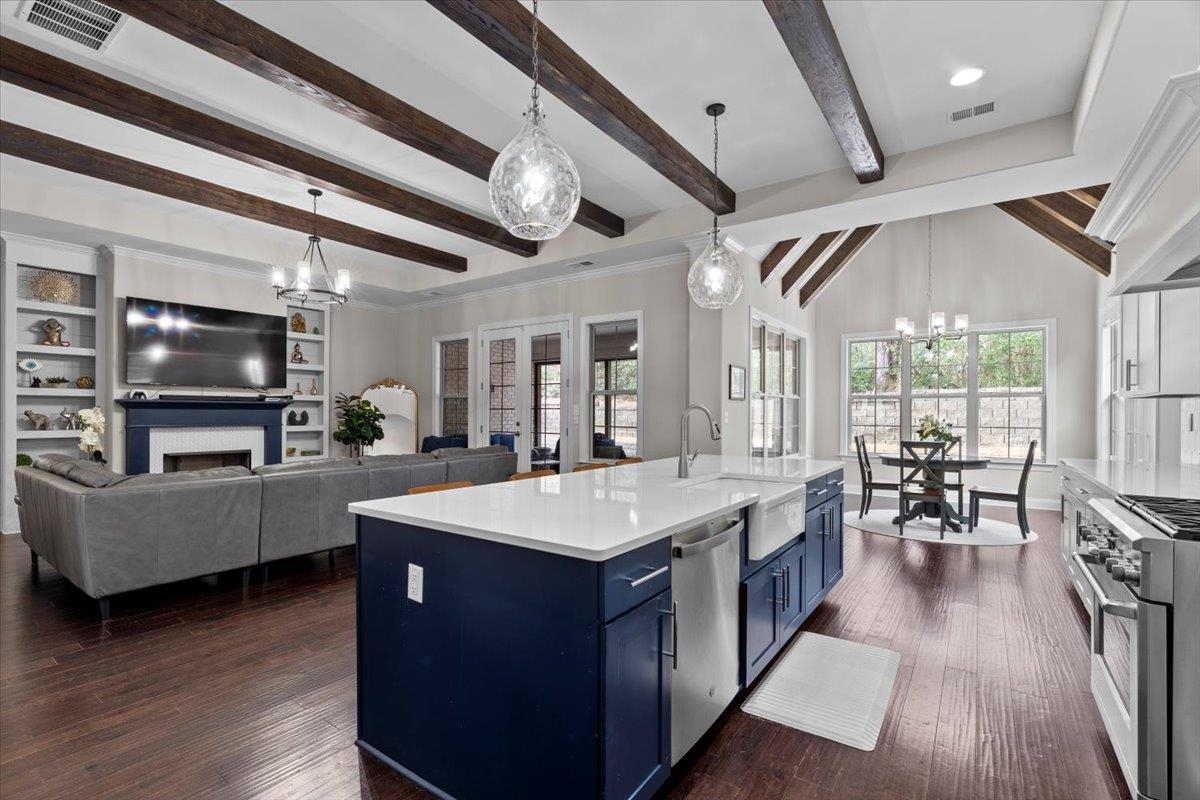 5571 HAYES CREST CIR