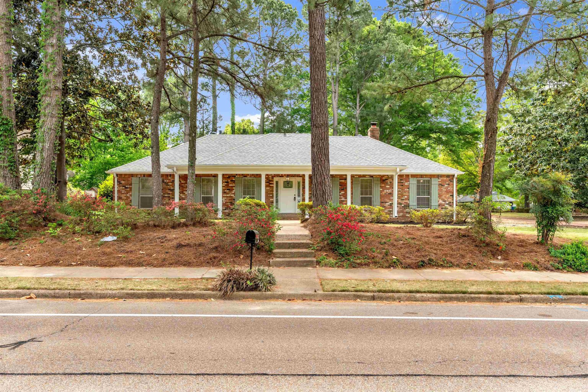 8077 FARMINGTON, Germantown, TN, 38138
