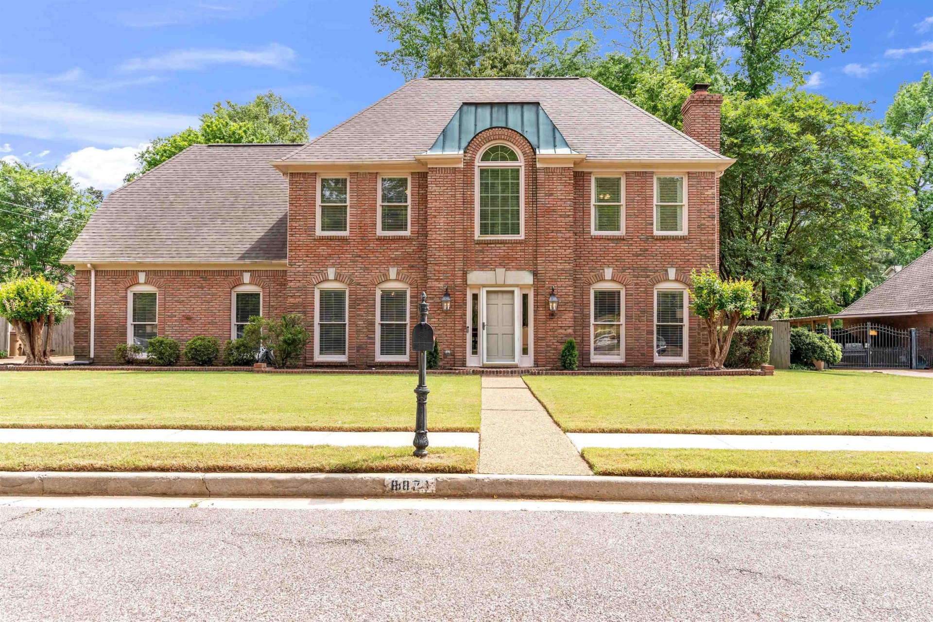 8871 WOODMARK, Cordova, TN, 38018