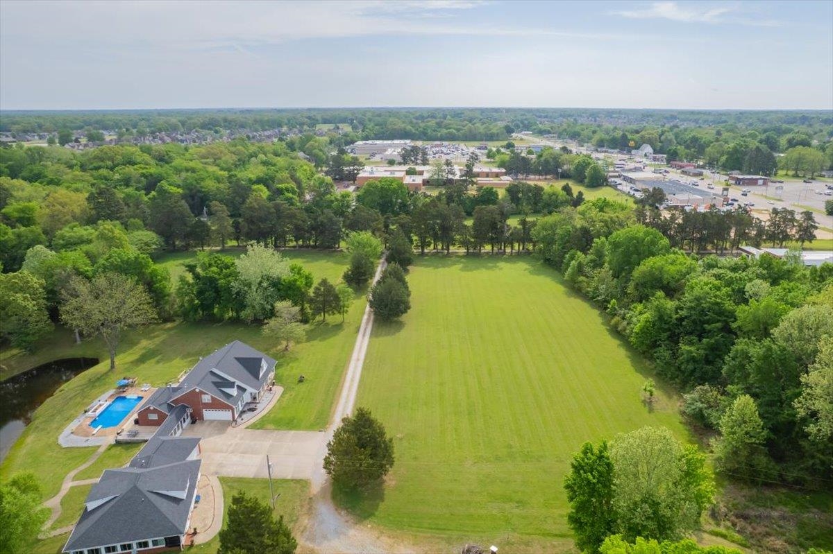 105 WILSON, Oakland, TN, 38060