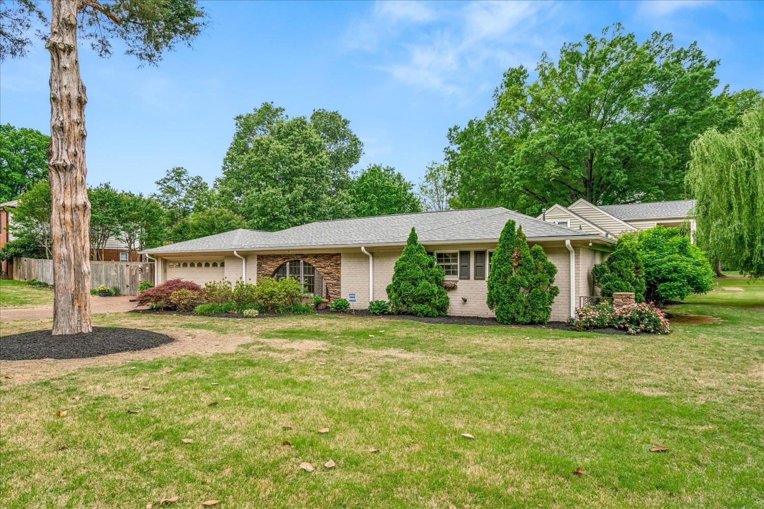 2261 CORNWALL, Germantown, TN, 38138