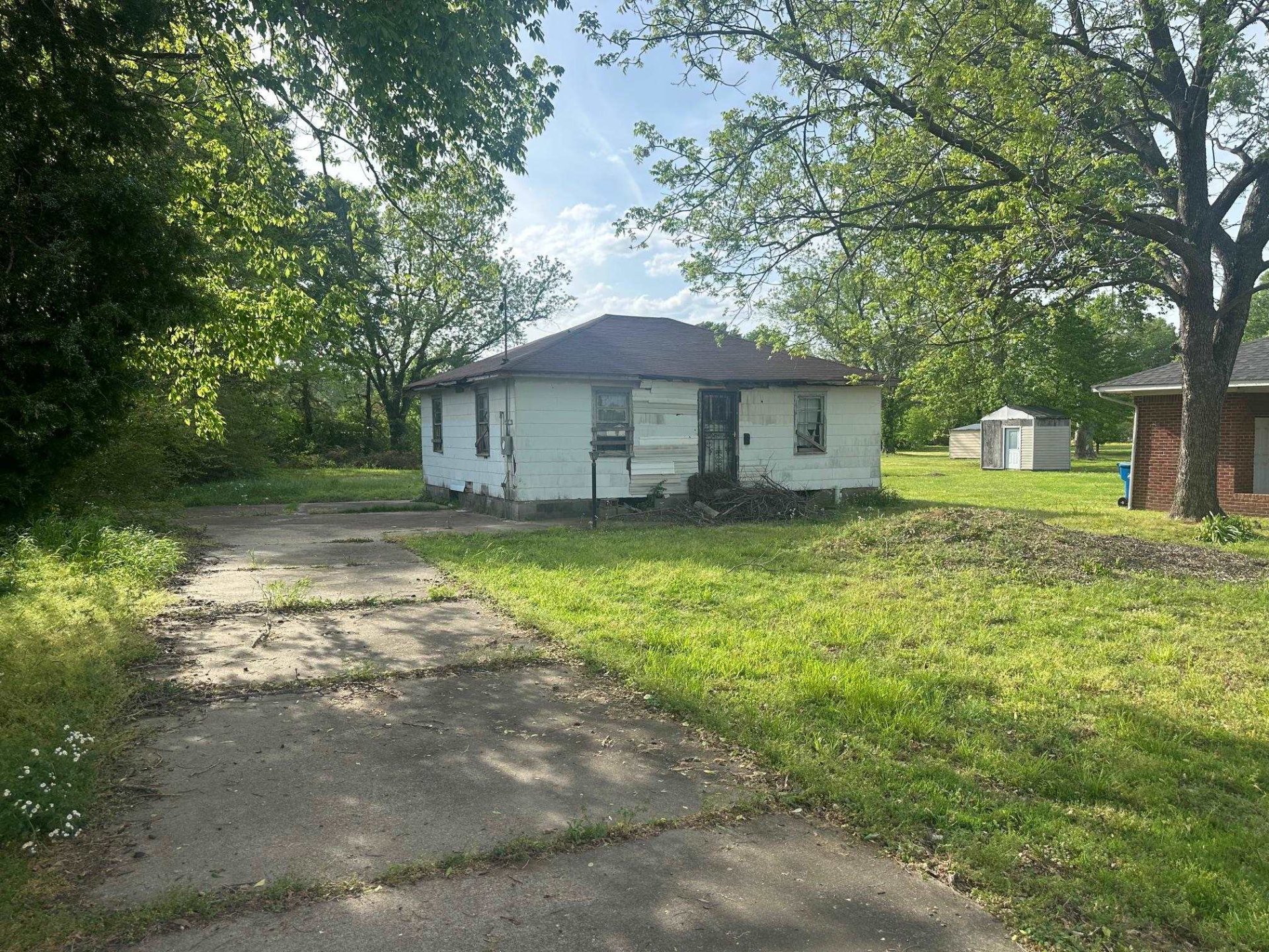 7647 SLEDGE, Millington, TN, 38053