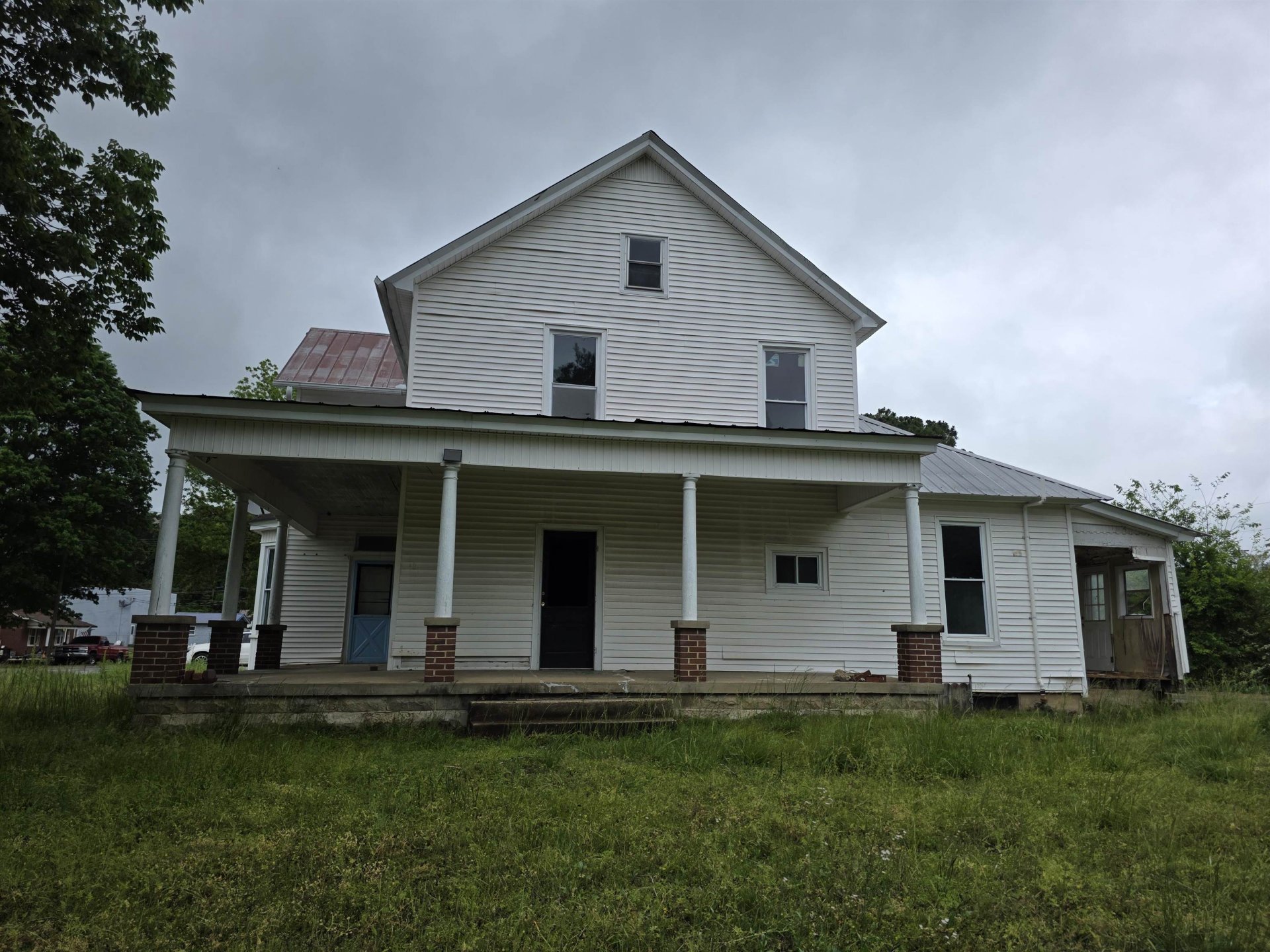 101 SLAYDEN, Waverly, TN, 37185