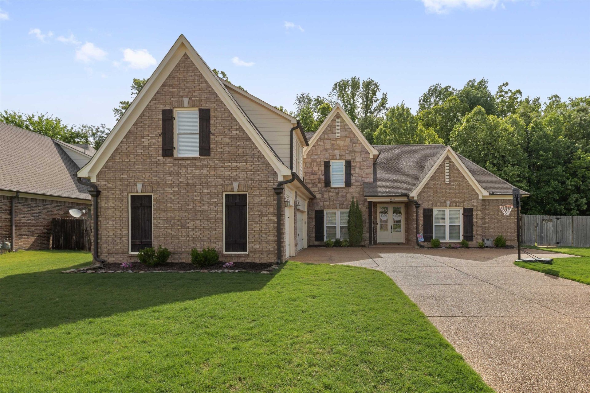 4982 GRACE VIEW LN