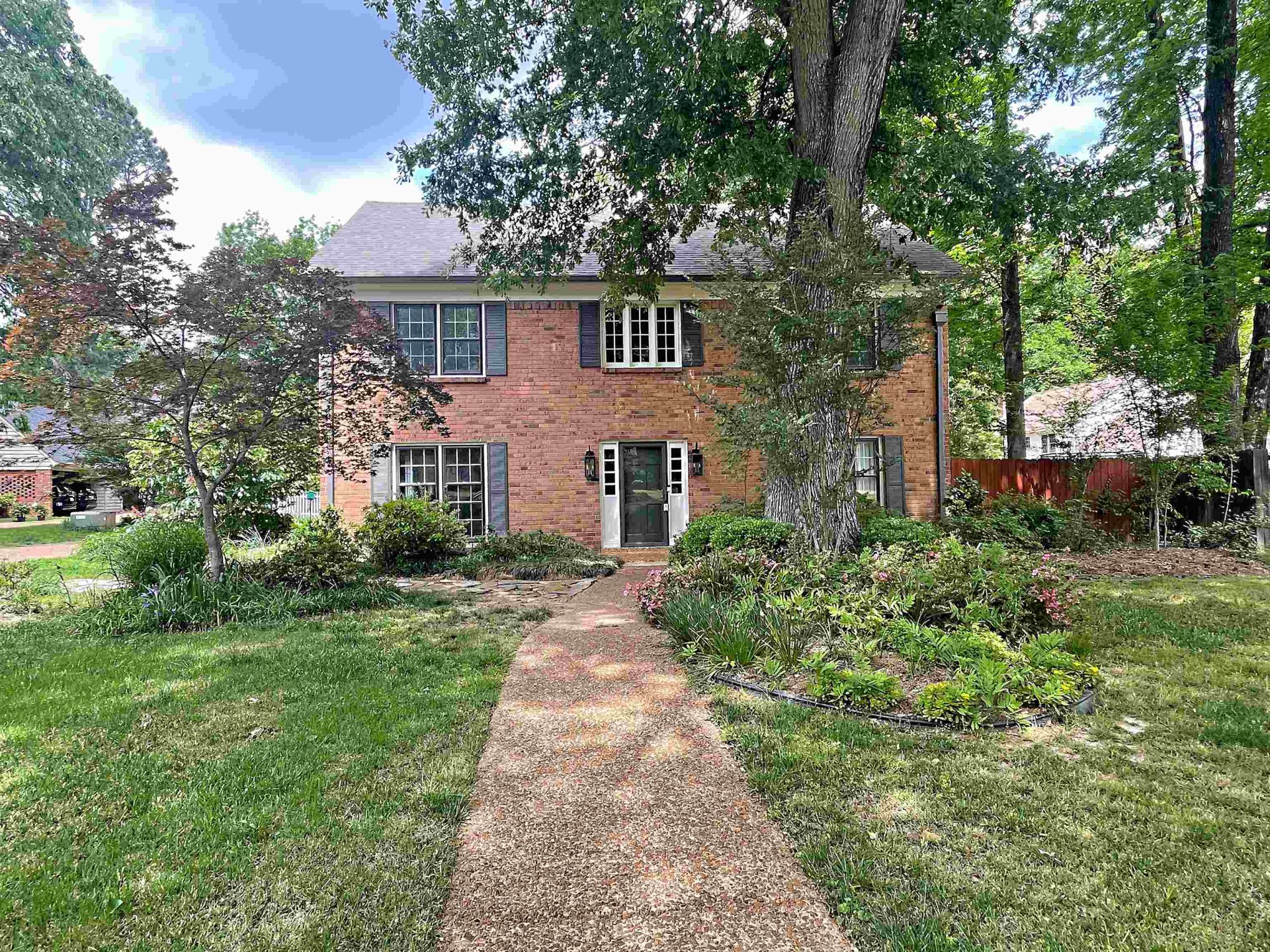8452 WINTHROP CT