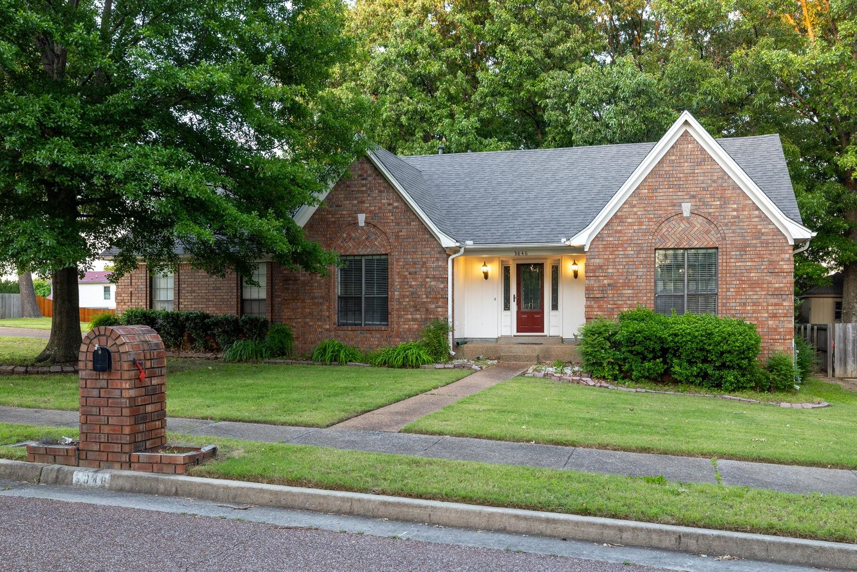 3846 THISTLE KNOLL CV