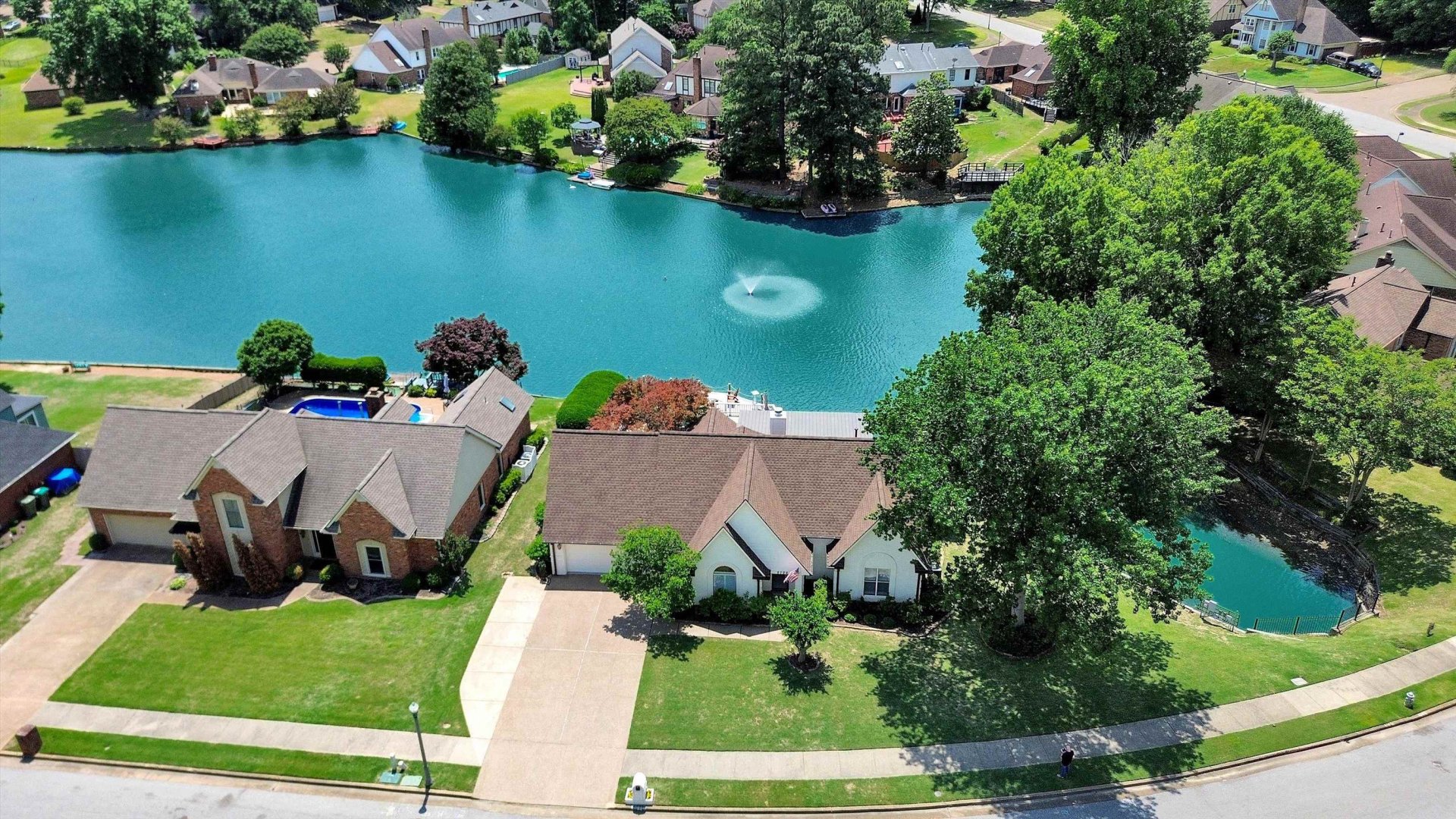 8729 E CARROLLWOOD LN
