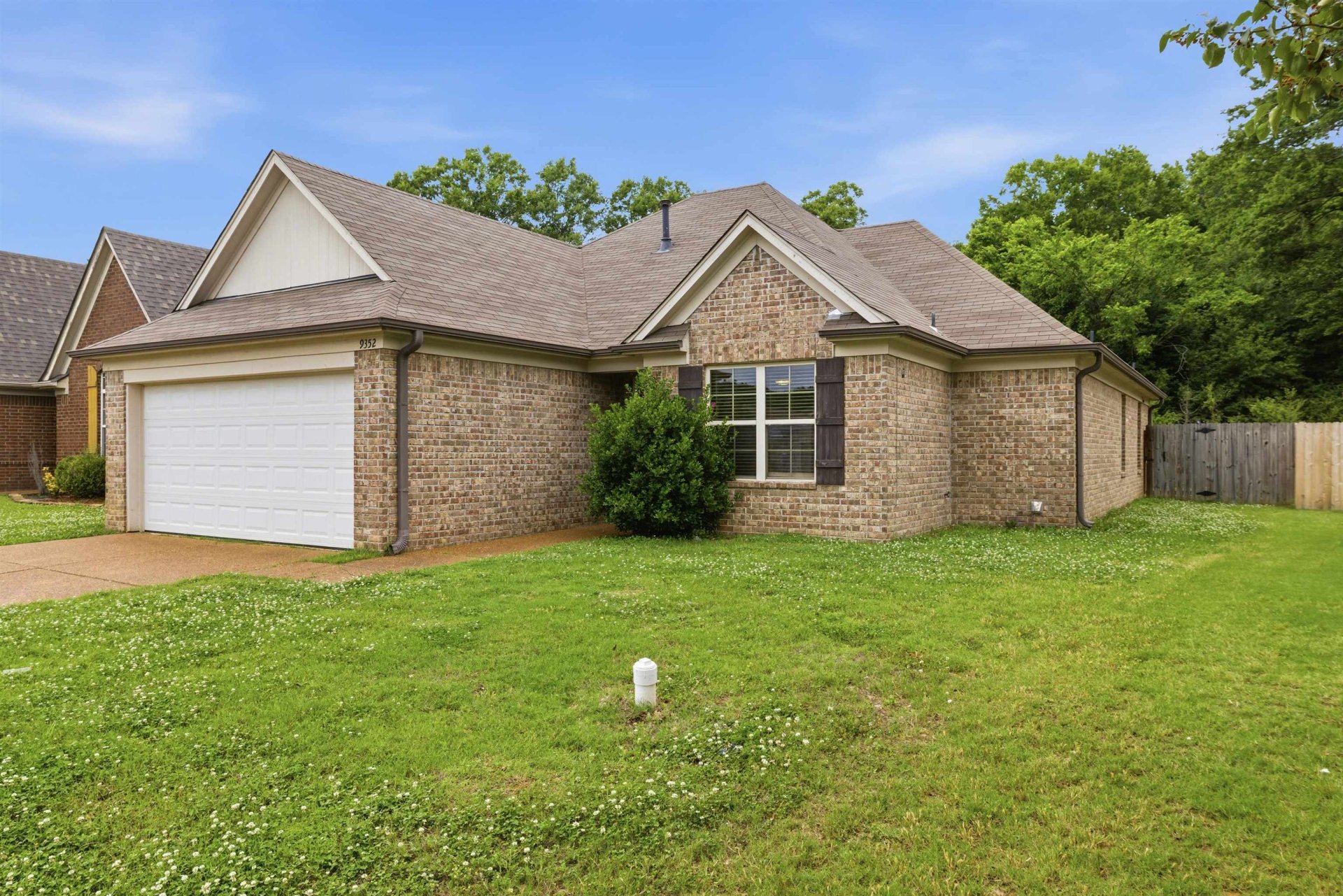 9352 ACADIA PL