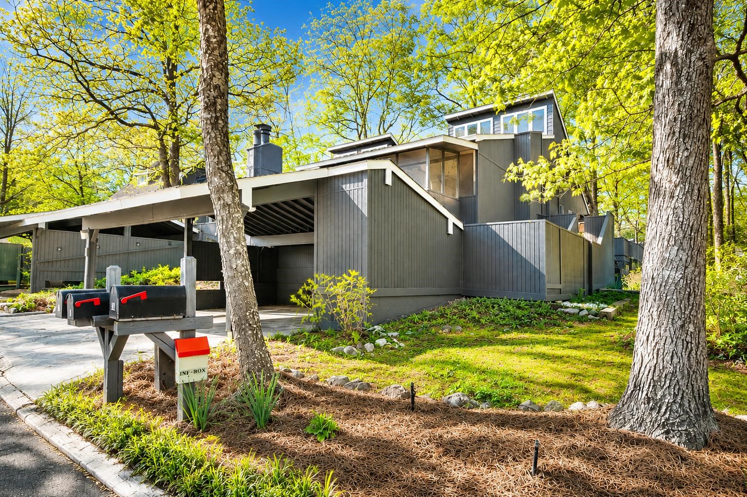 1104 PARKWAY, Jackson, TN, 38305