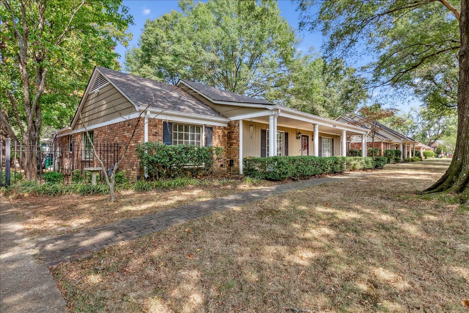 8018 CROSS PIKE DR