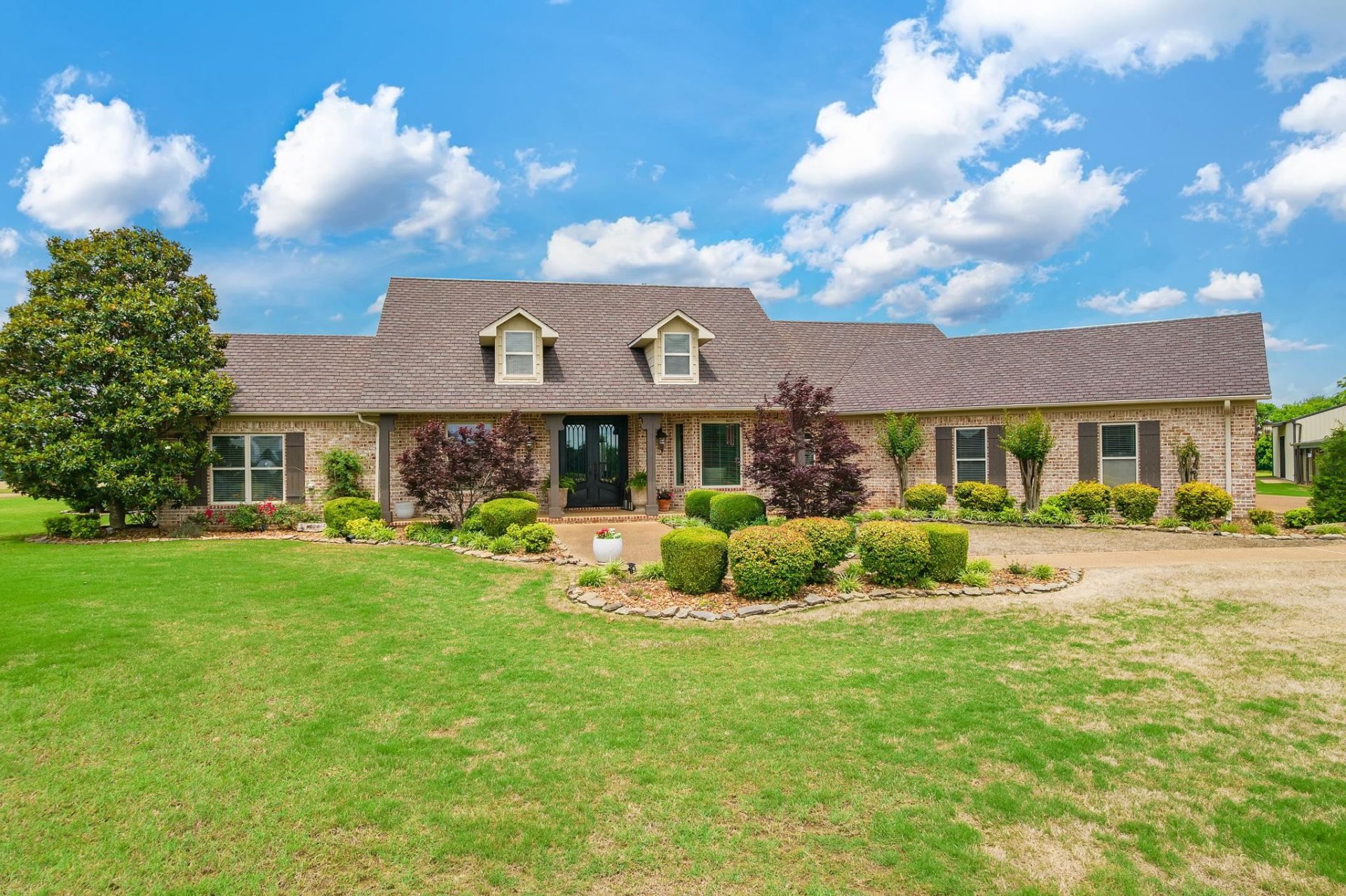 1491 BURRHIGHT, Bells, TN, 38006