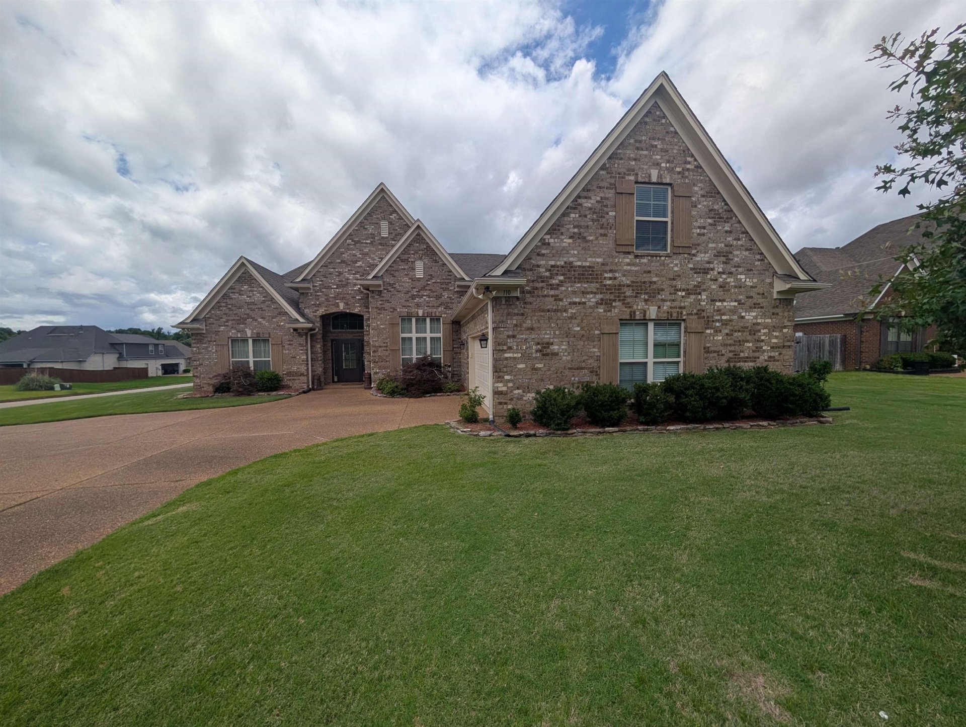 110 JAMES, Oakland, TN, 38060