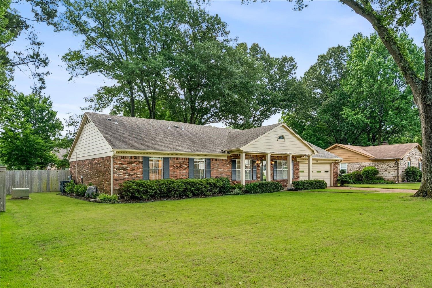 1656 CHURCHILL, Germantown, TN, 38138