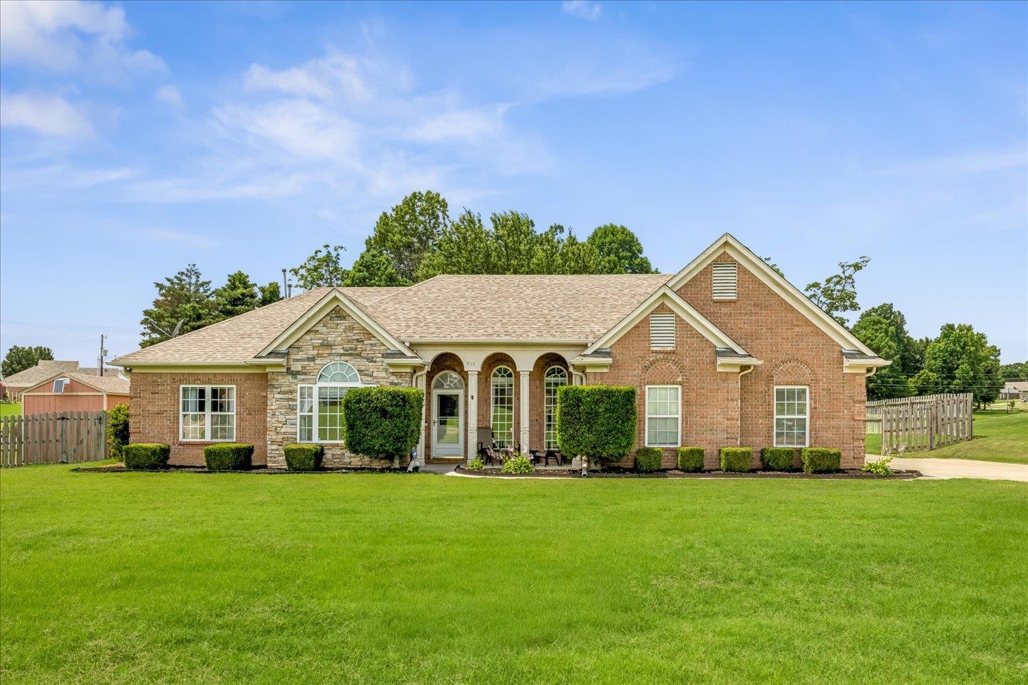 202 WALKER, Atoka, TN, 38004