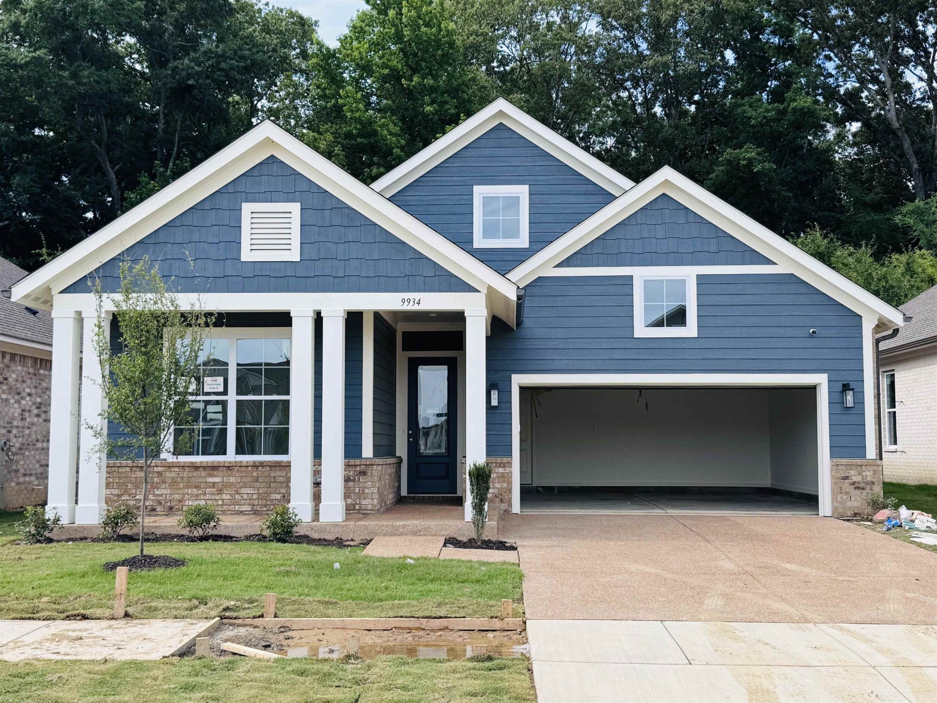9934 DELPHINIUM, Cordova, TN, 38018