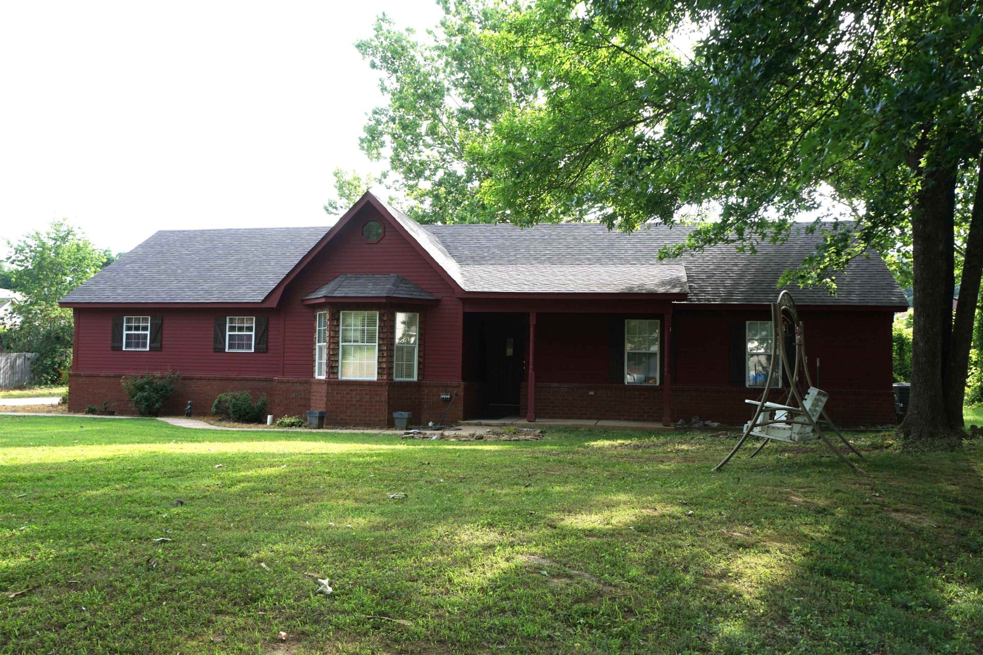 180 BROOK HOLLOW DR