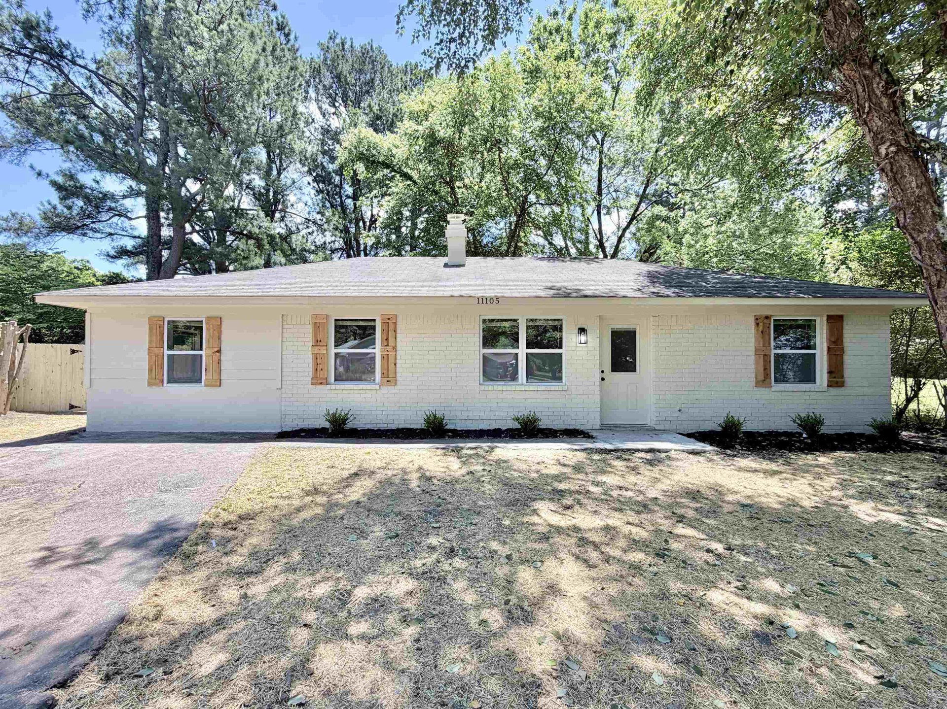 11105 DIXON ROBINSON DR