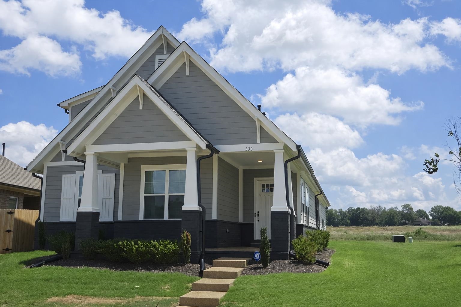 330 OAK HAVEN CIR