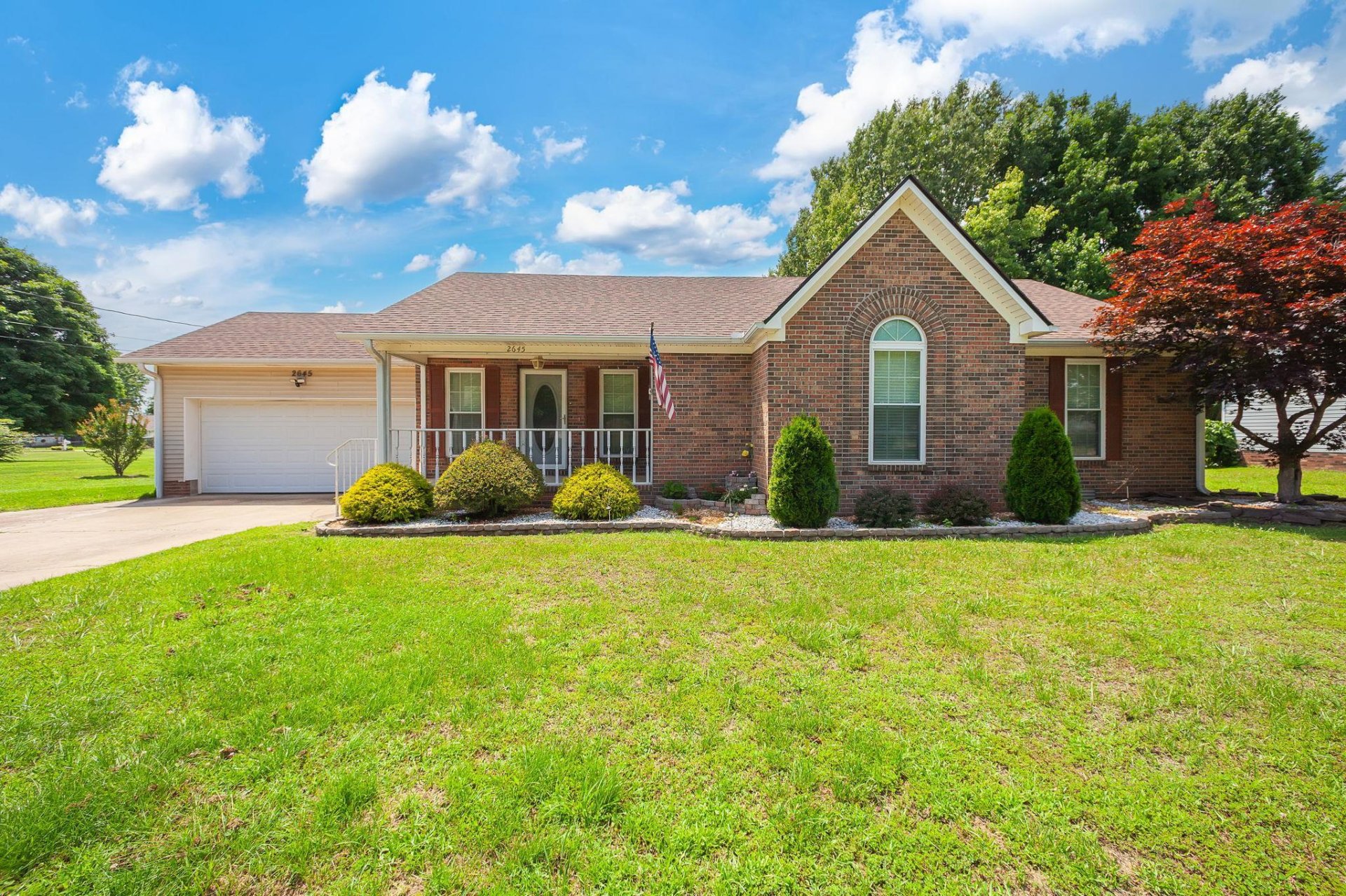 2645 CLIFTON, Dyersburg, TN, 38024