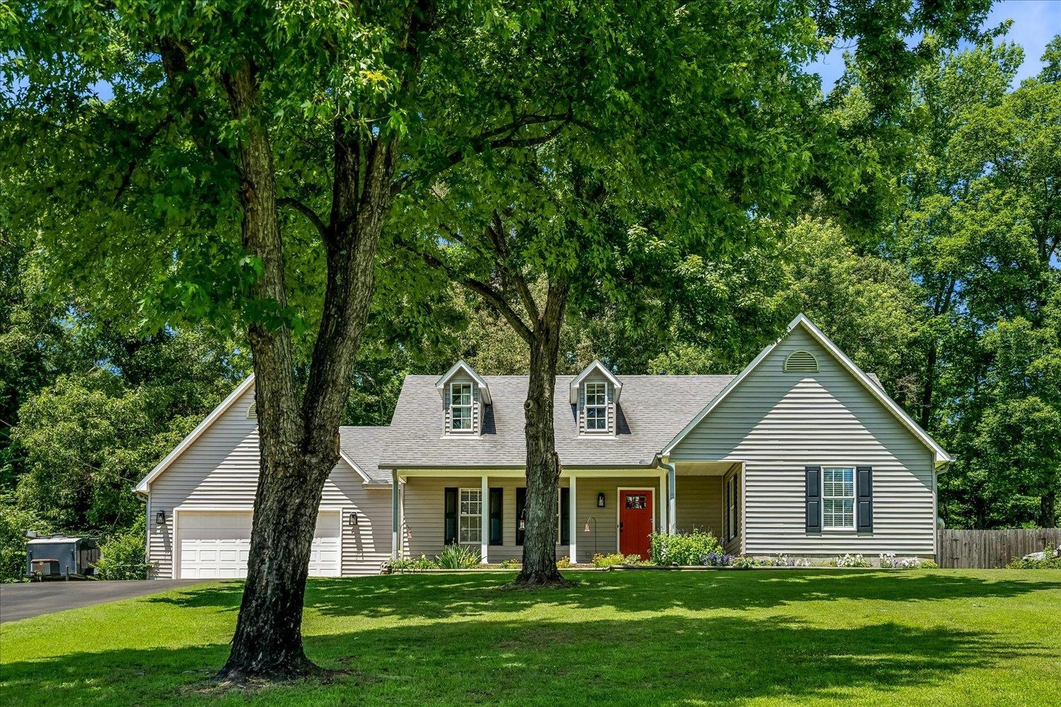 1094 NELSON DR