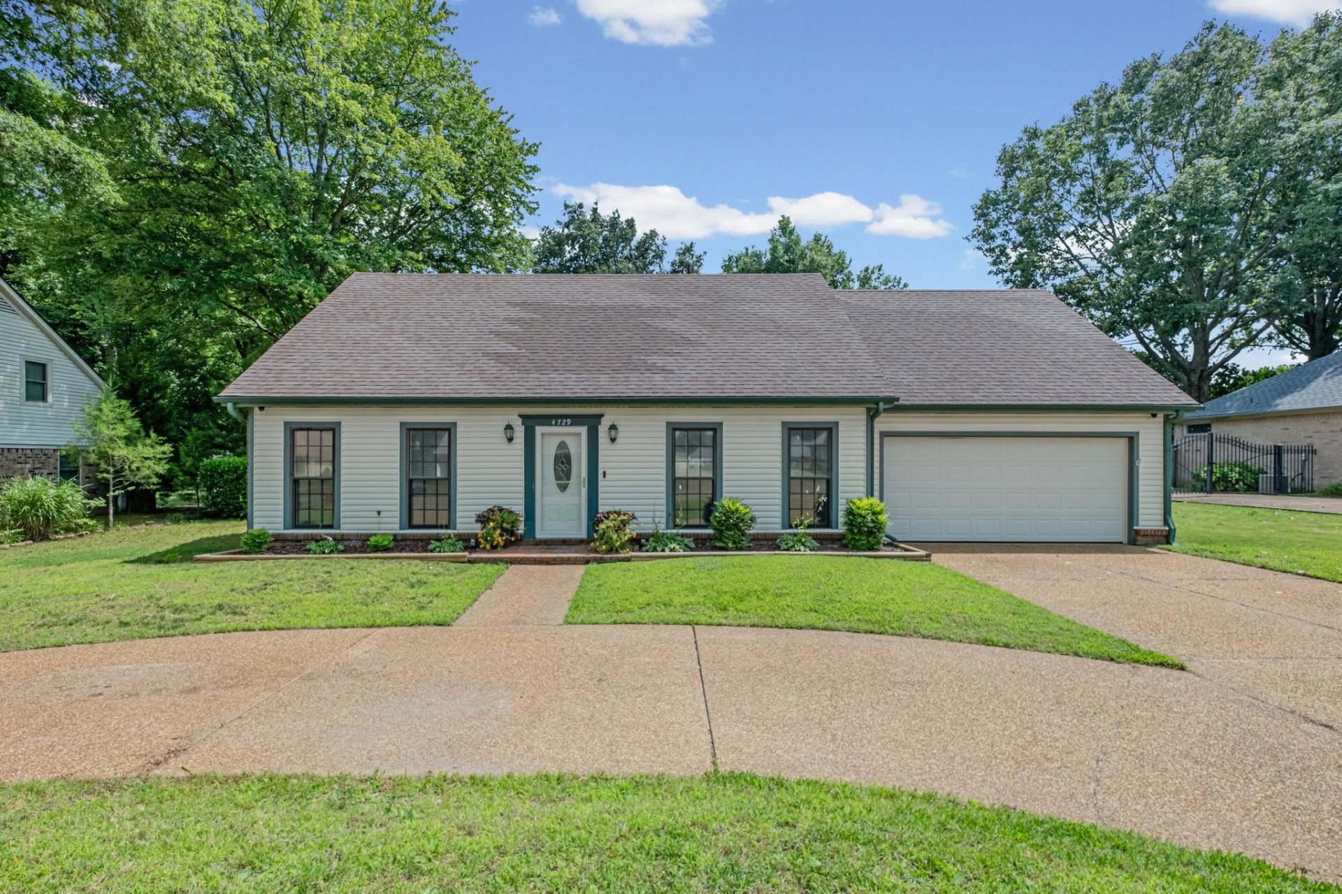 4729 CEDAR RIDGE DR