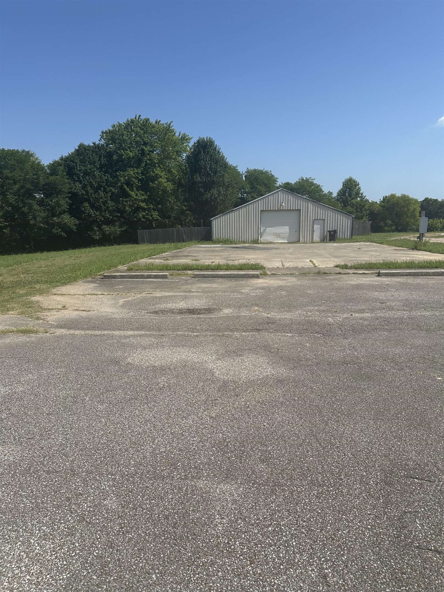 8555 HWY 64 ST