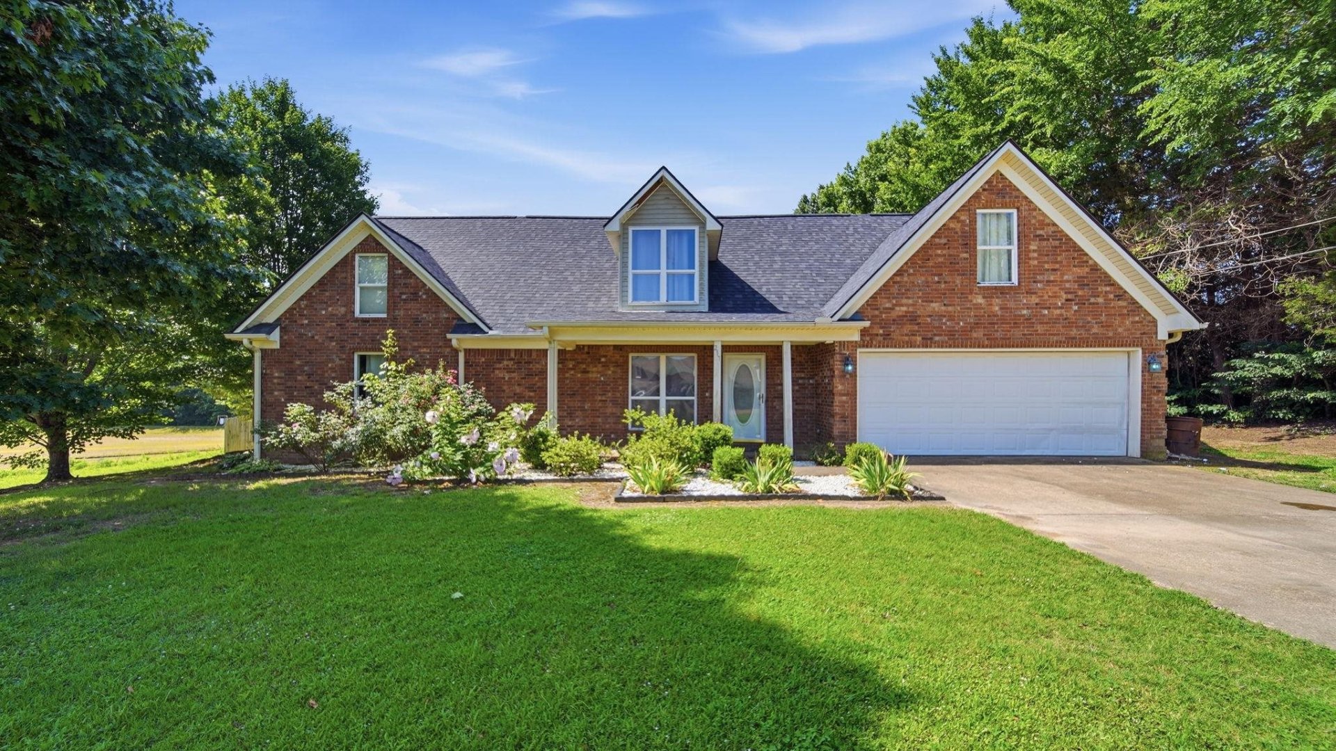 217 W RAE DR