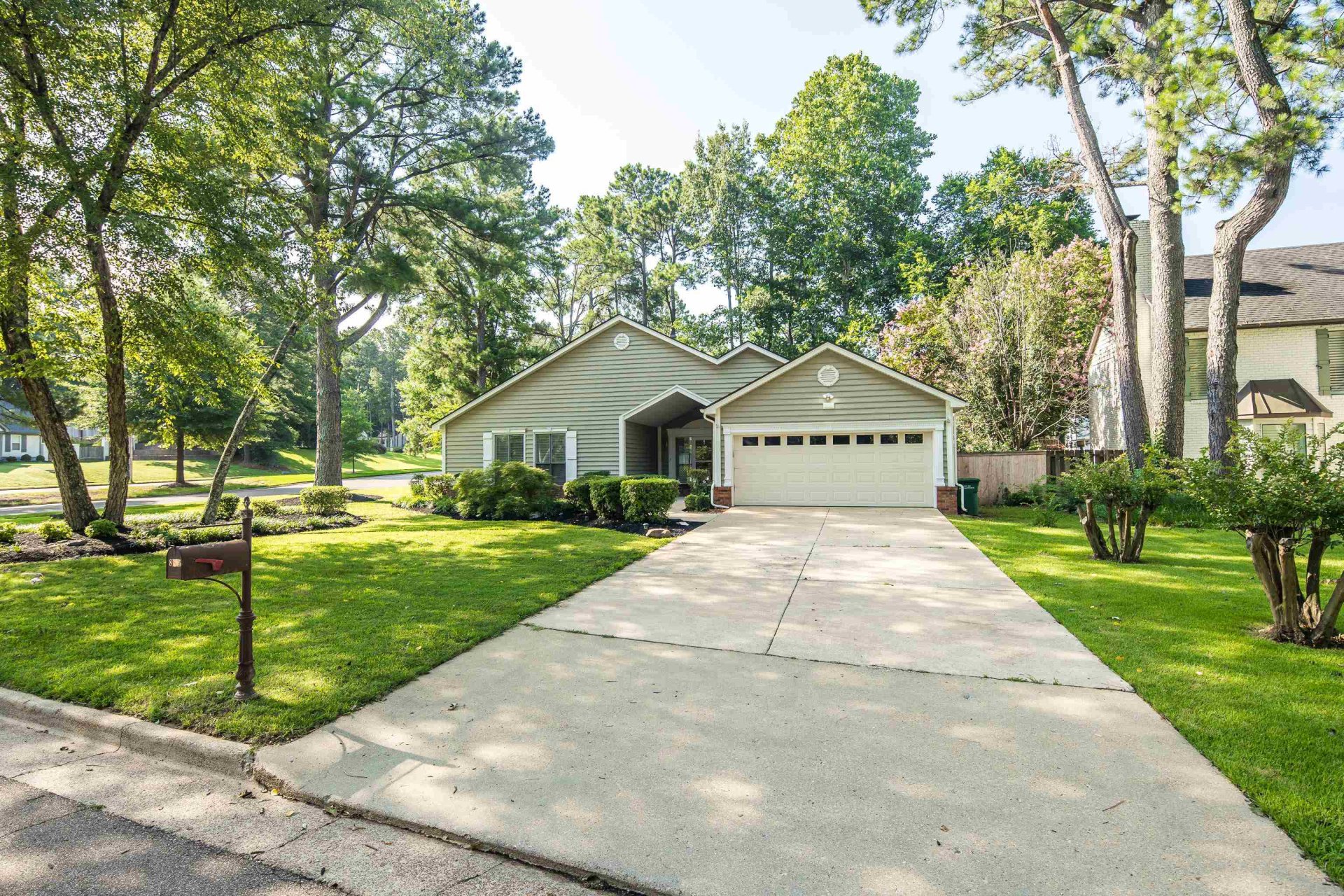 8155 PINE, Germantown, TN, 38138