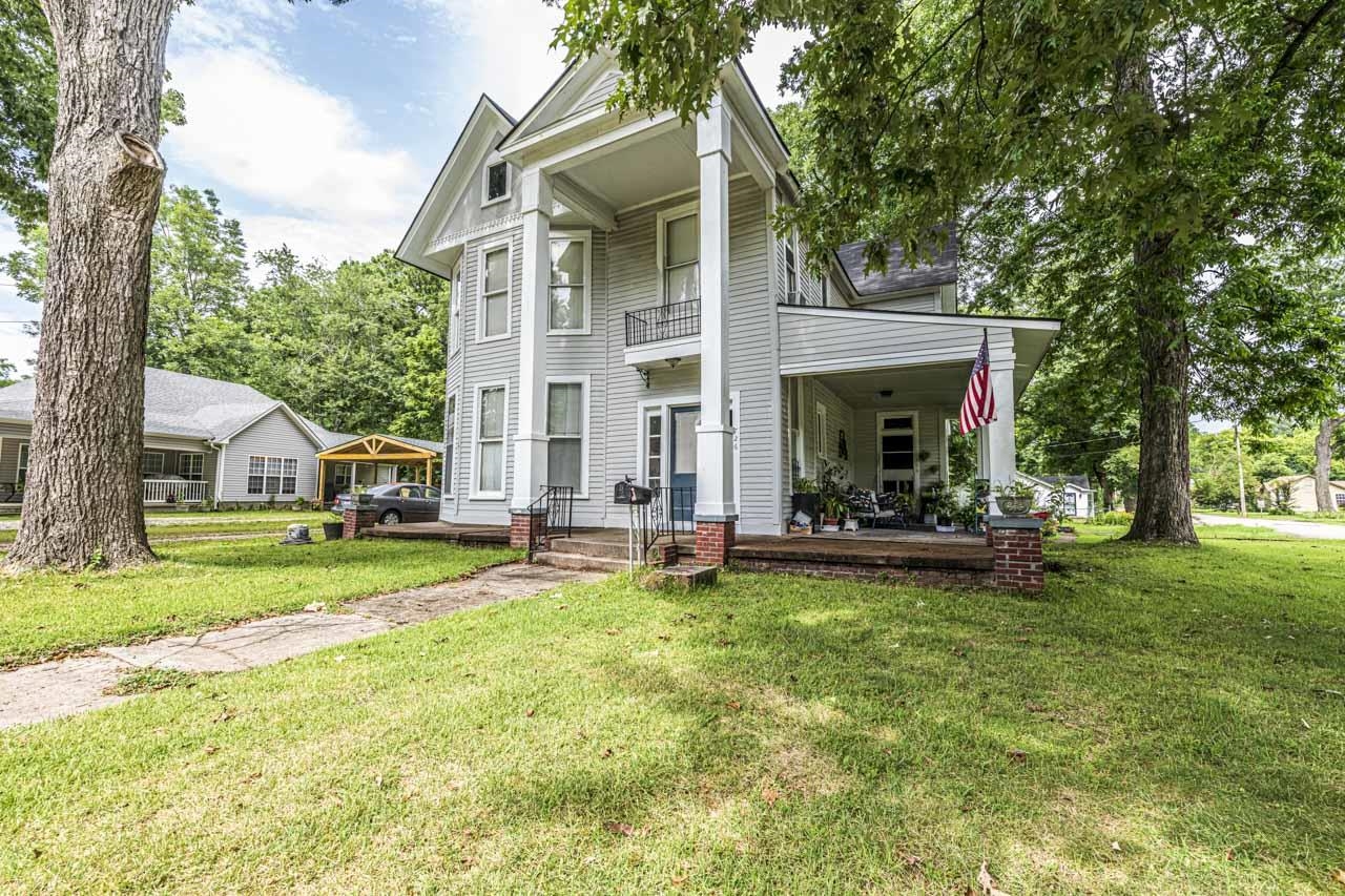 726 MAIN ST
