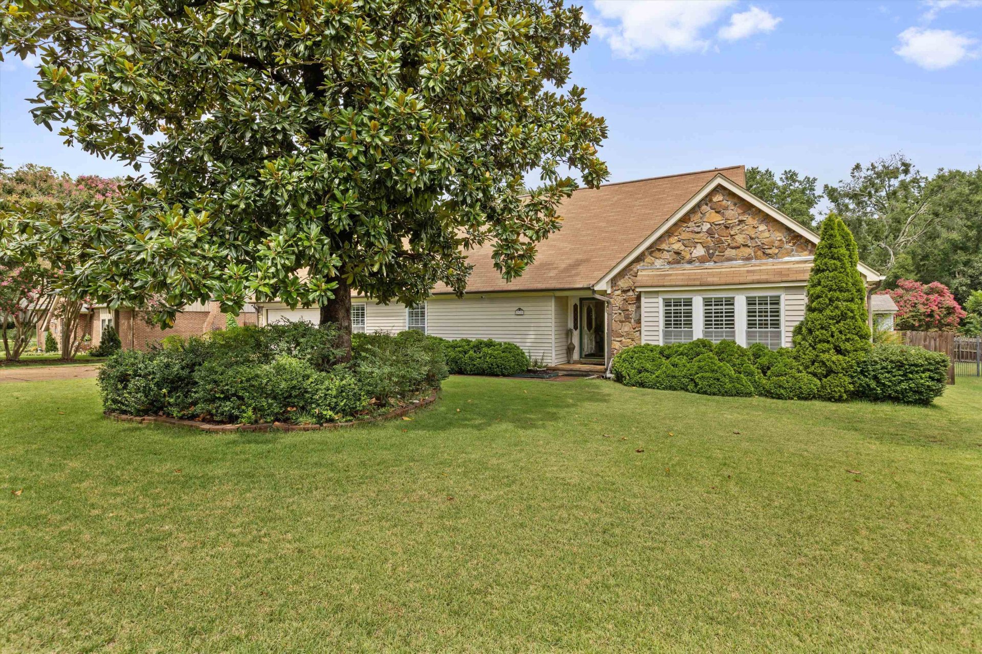 2928 SANDY CREEK DR