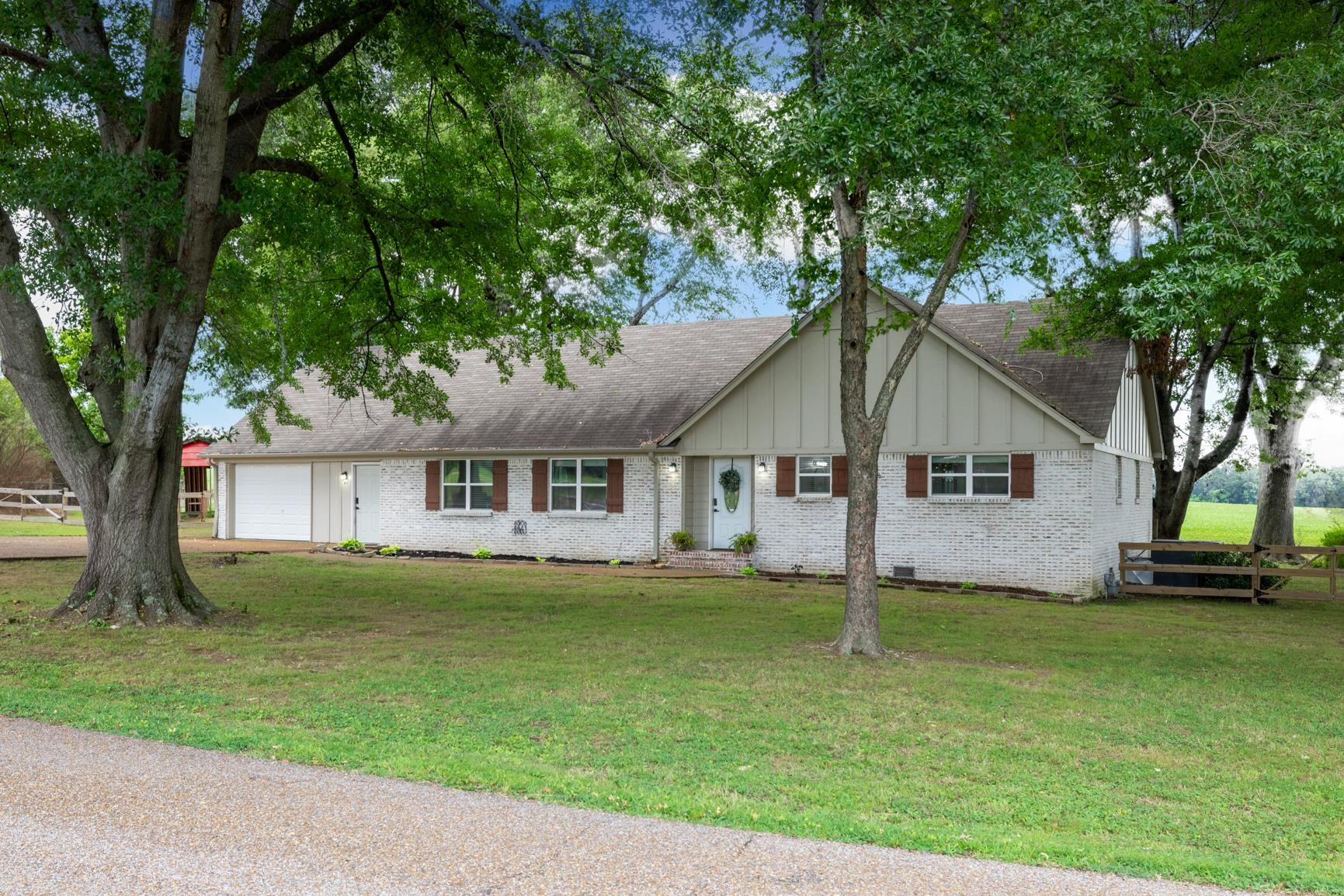 40 VANDERGRIFT, Covington, TN, 38019