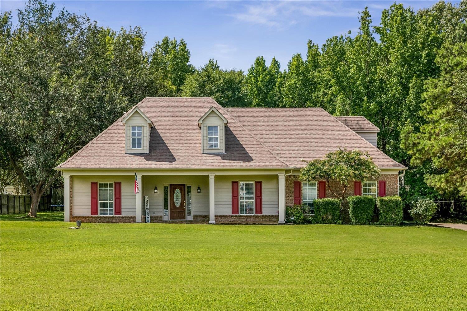 305 CAITLIN DR
