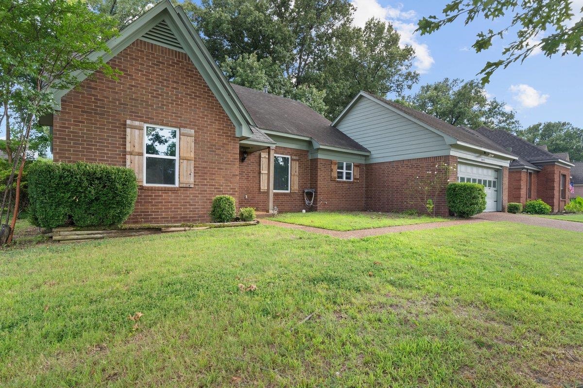 8067 SARA JANE LN