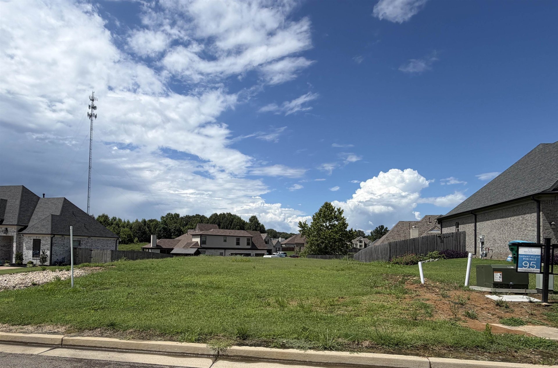 30 LAUREL WOOD, Oakland, TN, 38060